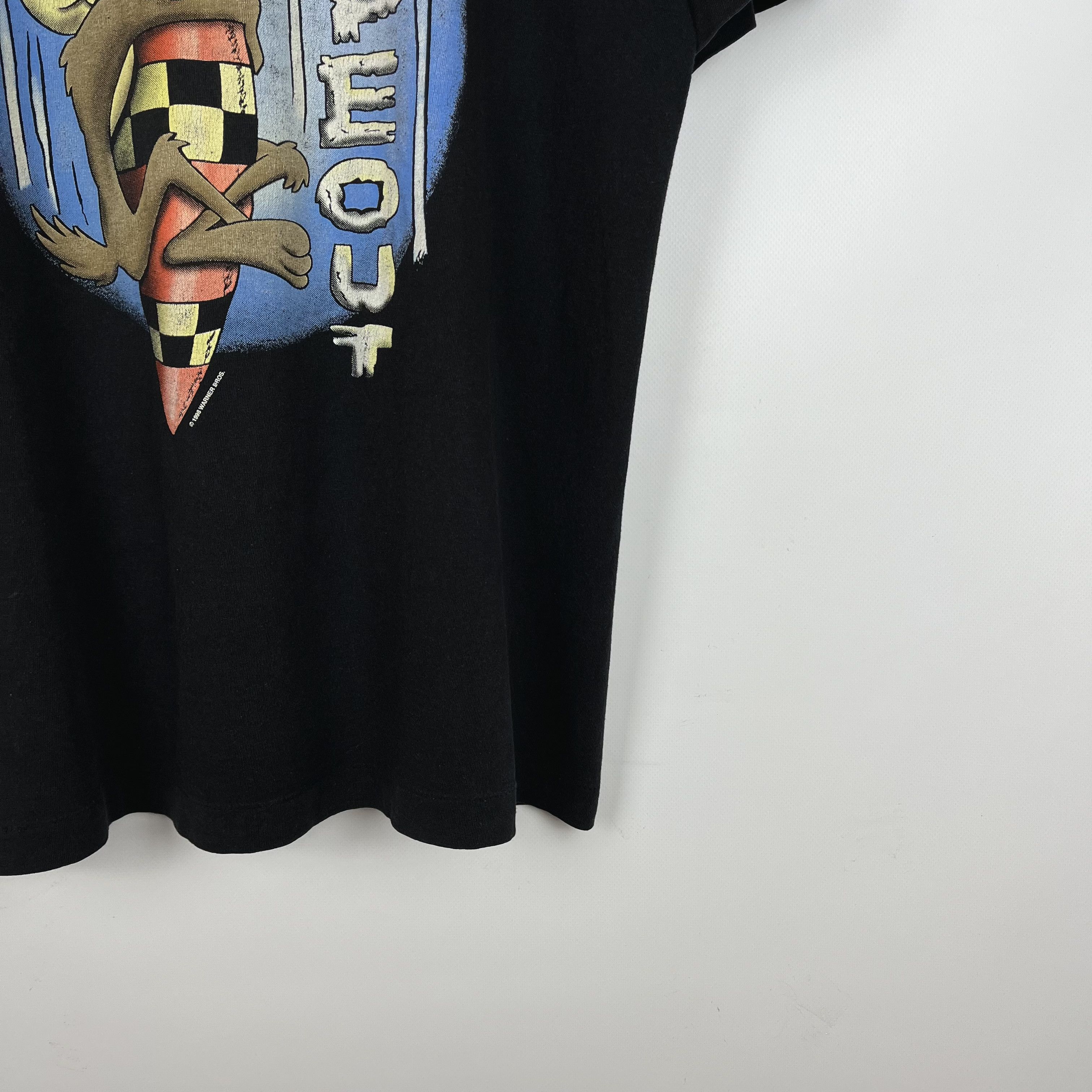 Warner Bros Vintage Warner Bros Wile E Coyote Cartoon T Shirt 1998 Size US L / EU 52-54 / 3 - 3 Thumbnail