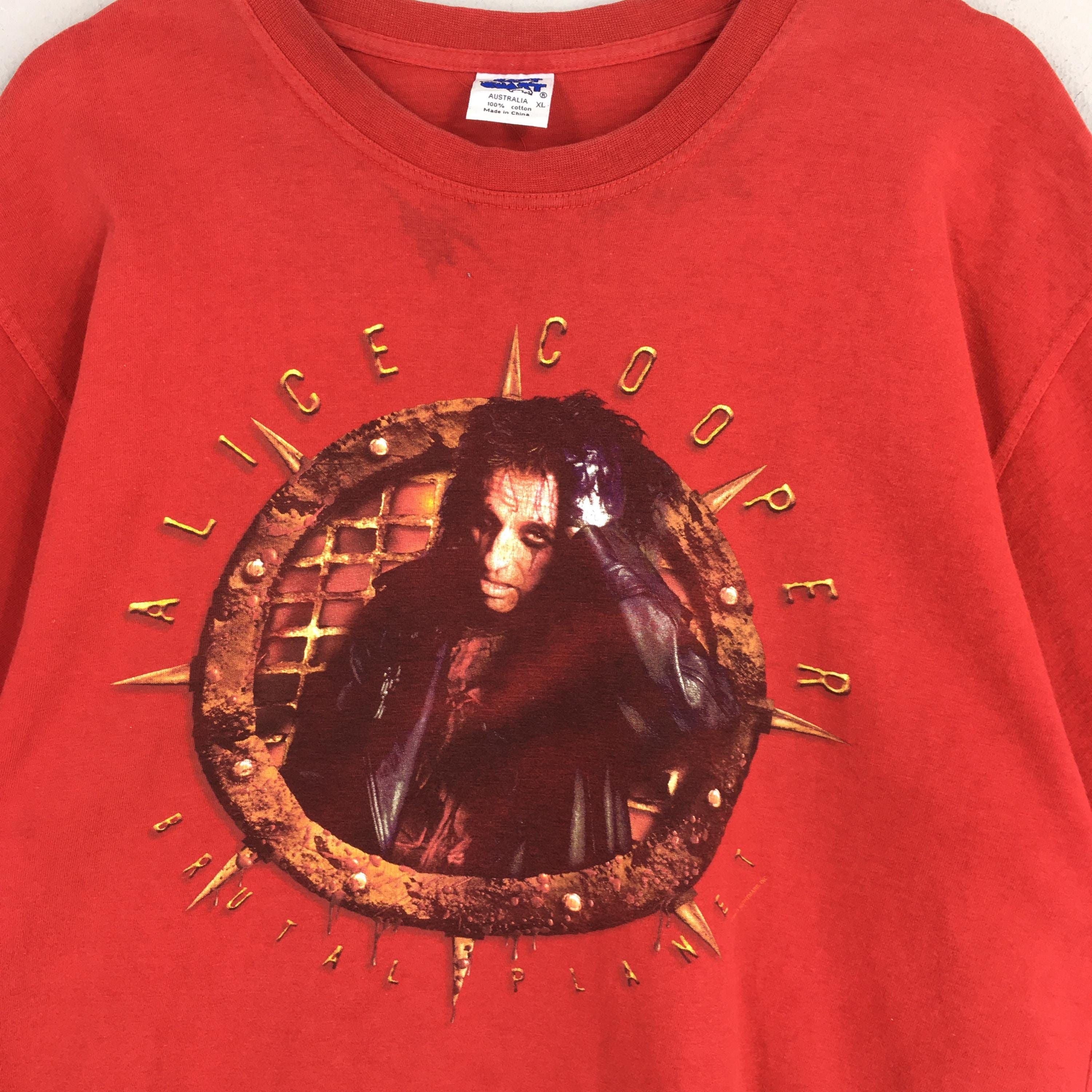 Band Tees Vintage 90s Alice Cooper Brutal Planet Red T shirt XLarge Size US XL / EU 56 / 4 - 2 Thumbnail