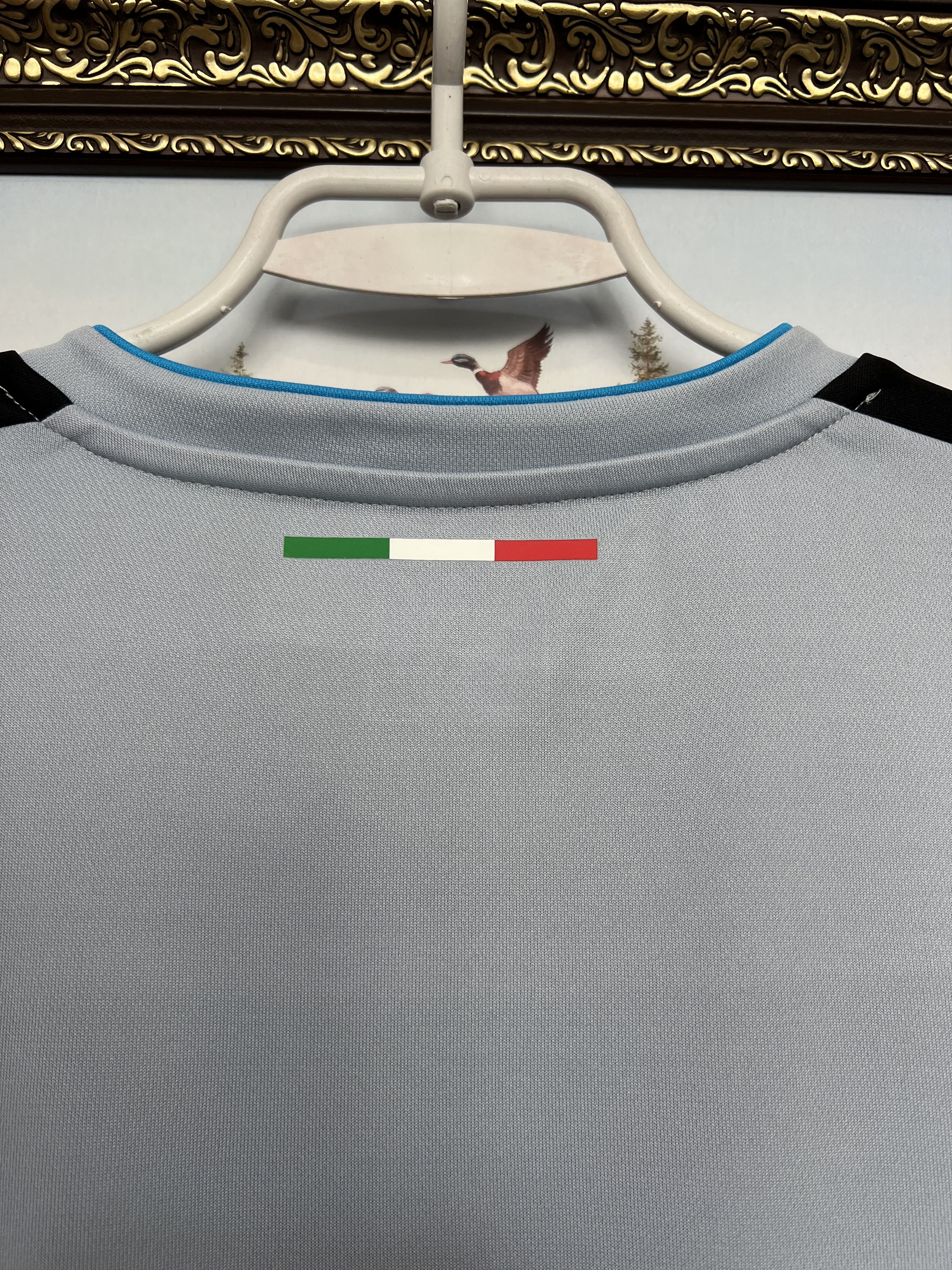 Puma Italy Goalkeeper football shirt 2016 Soccer Puma Maglia Size US XL / EU 56 / 4 - 18 Thumbnail