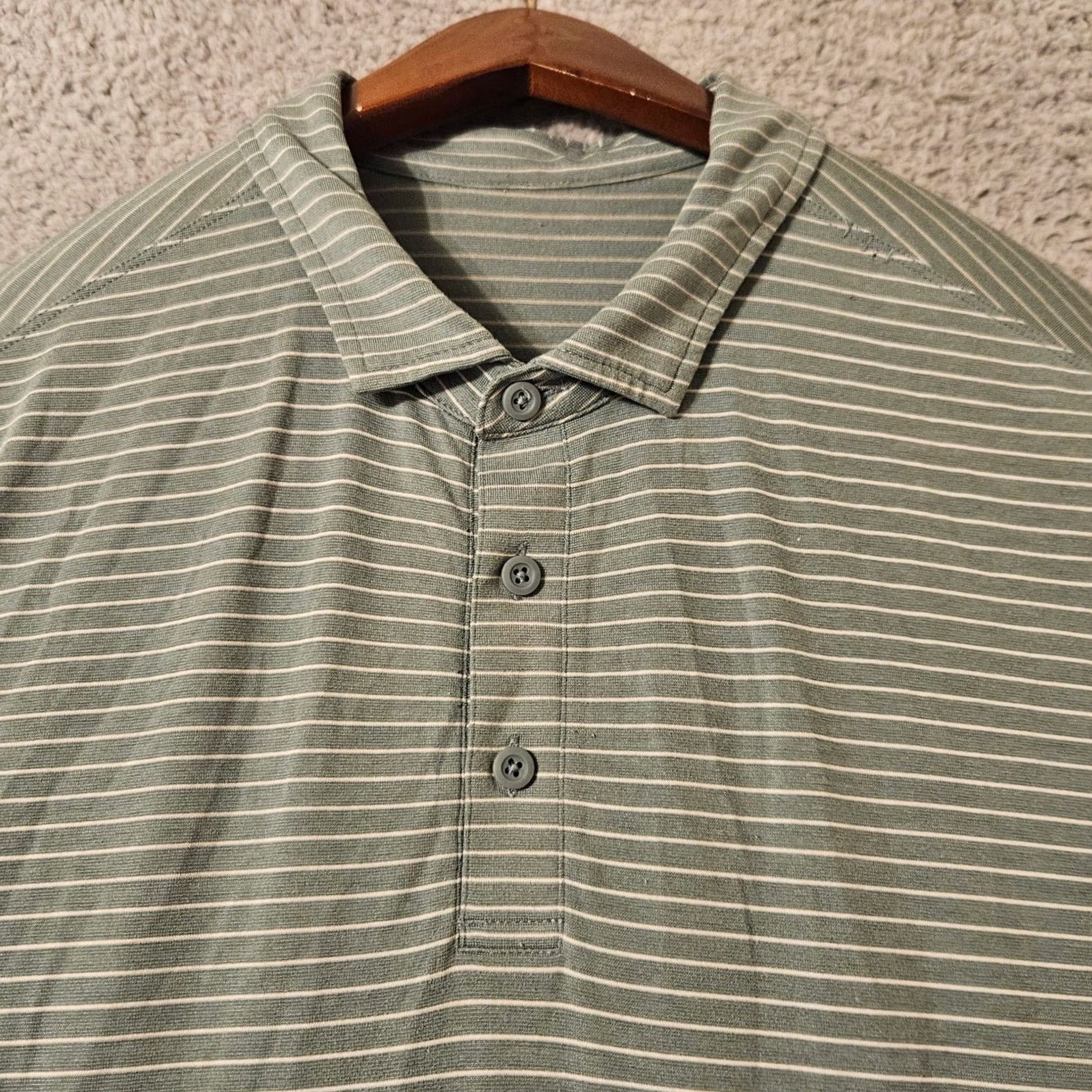 Lululemon Lululemon Mens Polo Shirt Sage Green White Striped Short Sleeve Large Size US L / EU 52-54 / 3 - 3 Thumbnail
