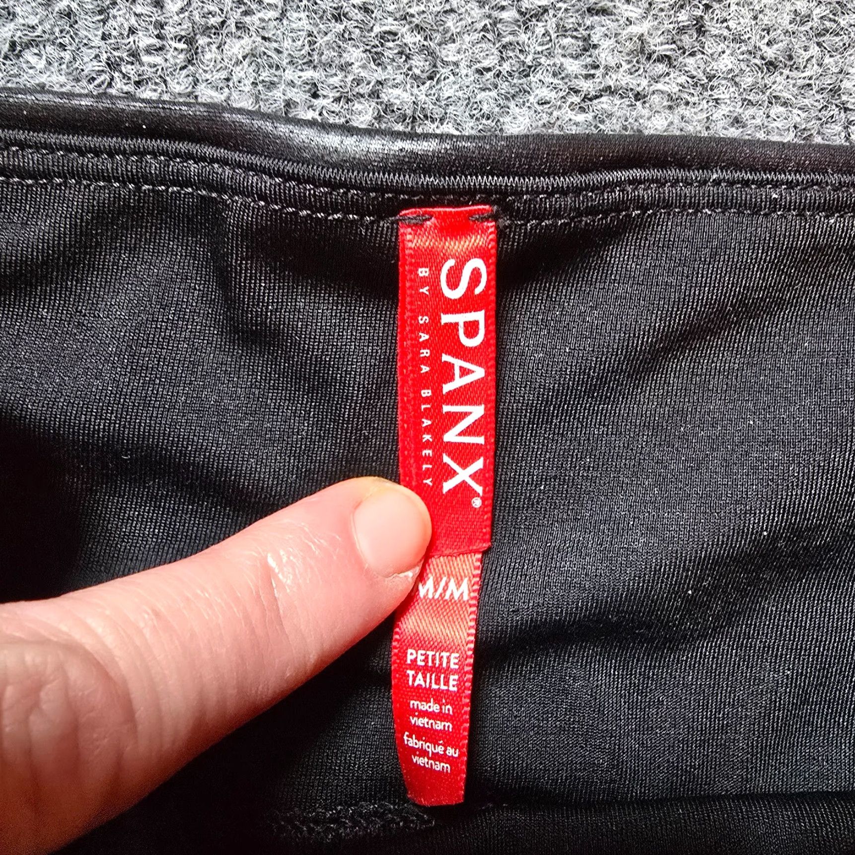Spanx Spanx Pants Women Medium Black Faux Leather Stretch Casual Capsule Minimal Leggings Size 32" / US 10 / IT 46 - 3 Thumbnail