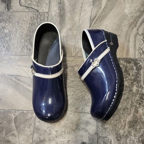 Other Sanita Lindsey Navy Blue Patent Leather Heart Rhinestone Sta Size US 8.5 / IT 38.5 - 1 Thumbnail