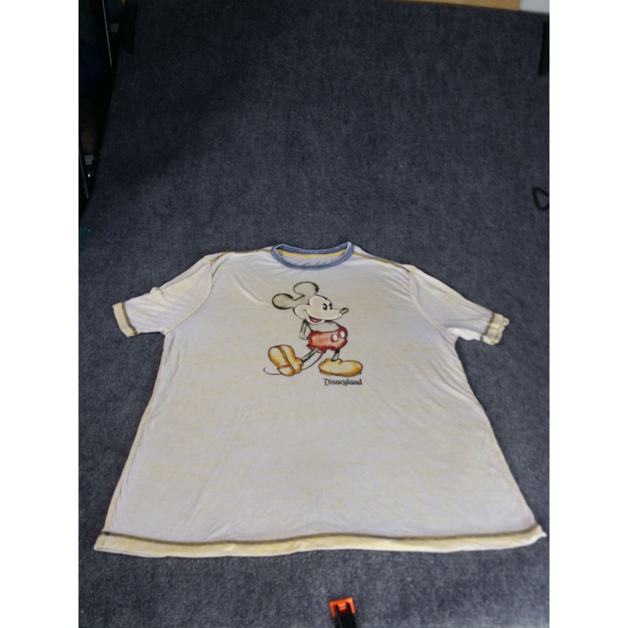 Disney Mickey Mouse Tshirt Men Sz L Disneyland Graphic Print Short Size US L / EU 52-54 / 3 - 1 Thumbnail
