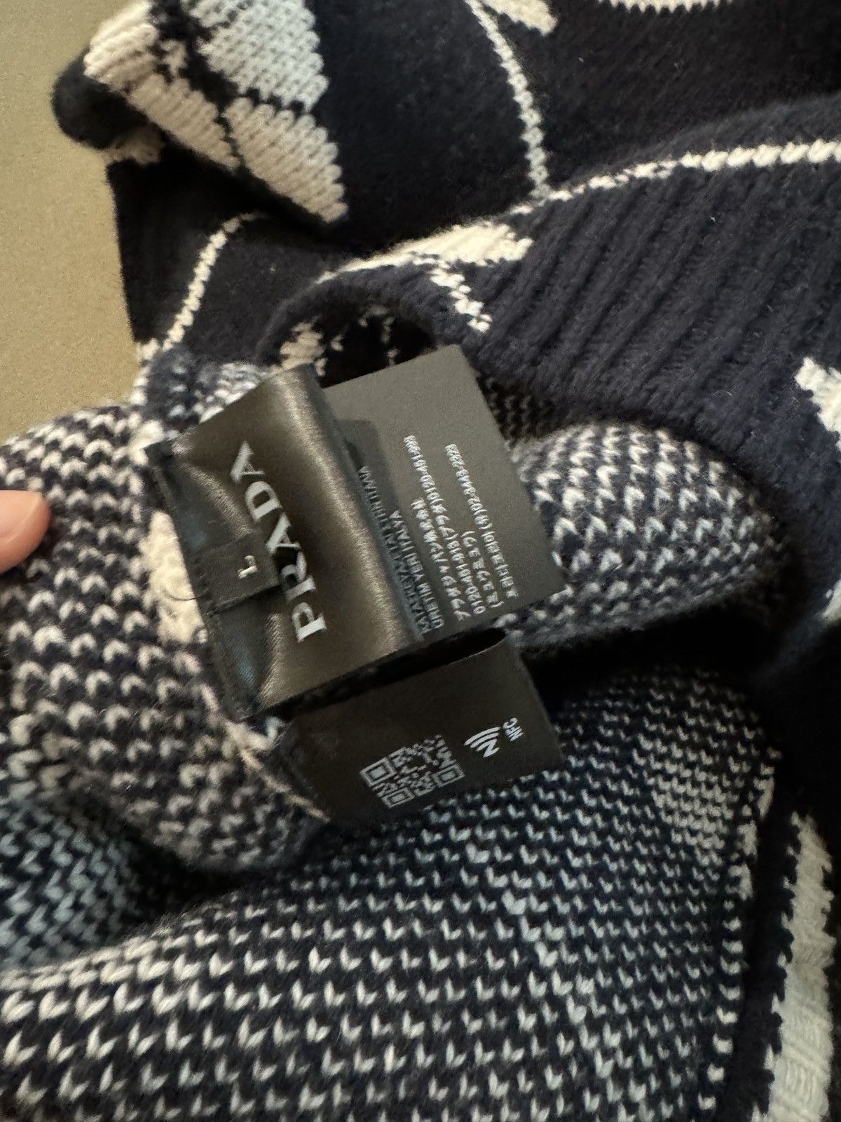 Prada FW21 Cardigan Size US L / EU 52-54 / 3 - 7 Thumbnail