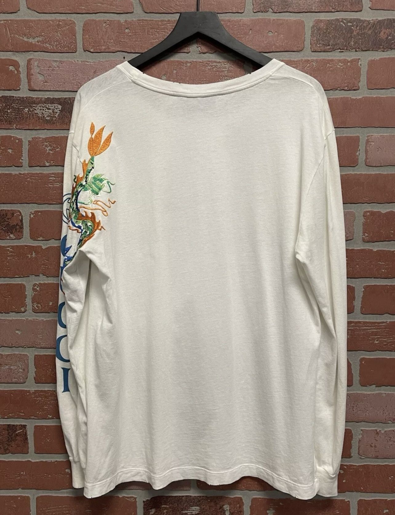 Gucci Size M - Gucci White Logo Print Cotton Dragon Embroidered Size US M / EU 48-50 / 2 - 7 Thumbnail