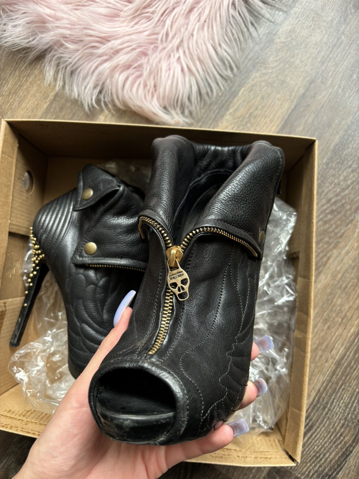 Alexander McQueen × Vintage ALEXANDER MCQUEEN SKULL HEELS LEATHER ARCHIVE SHOES BOOTS Size US 8 / IT 38 - 5 Thumbnail