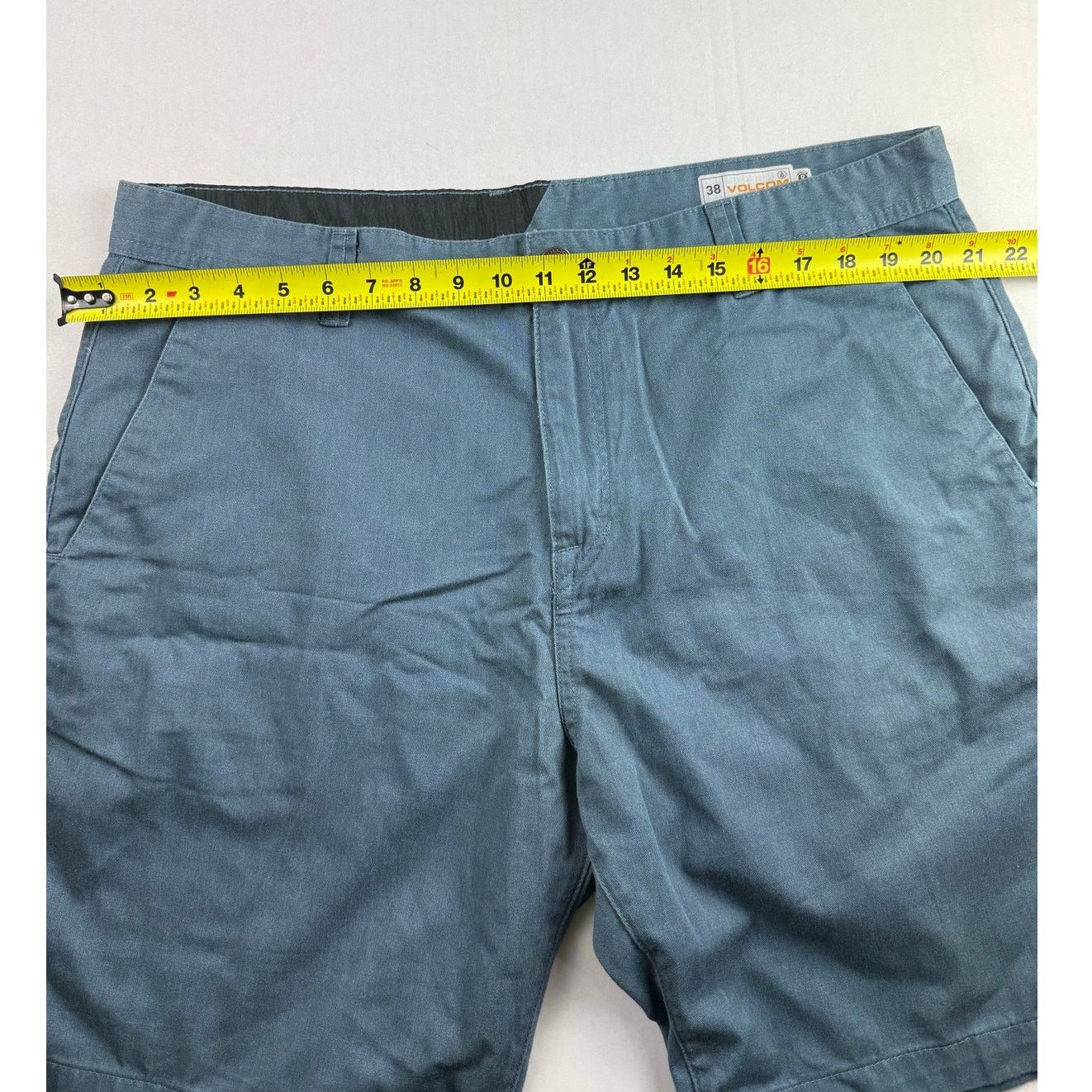 Volcom Volcom Men's Shorts - Size 38 - Great Condition Size US 38 / EU 54 - 5 Thumbnail