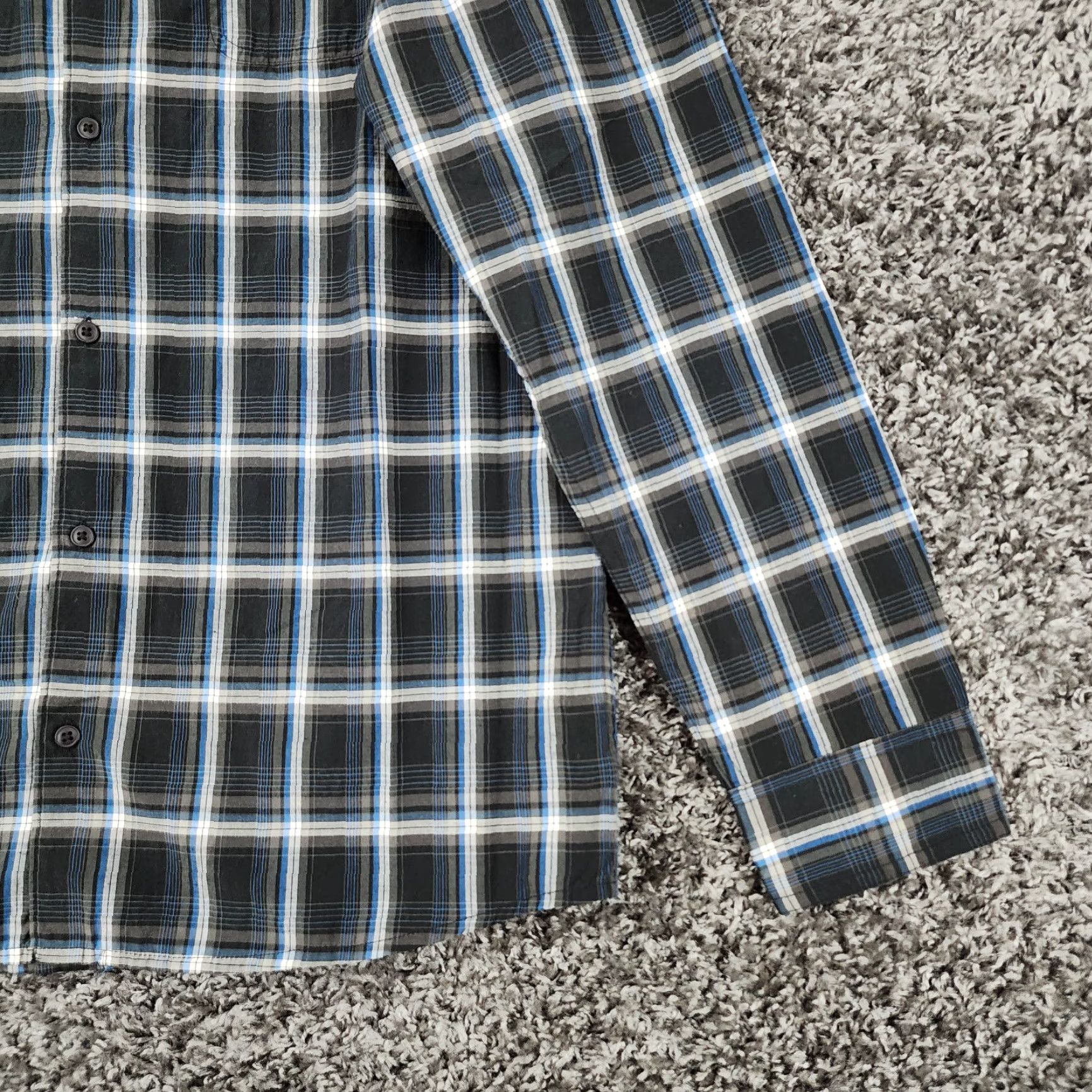 Vintage DC Skateboarding Button-Up Shirt Plaid Long Sleeve Black Blue Cotton Poly Mens L Size US L / EU 52-54 / 3 - 2 Thumbnail