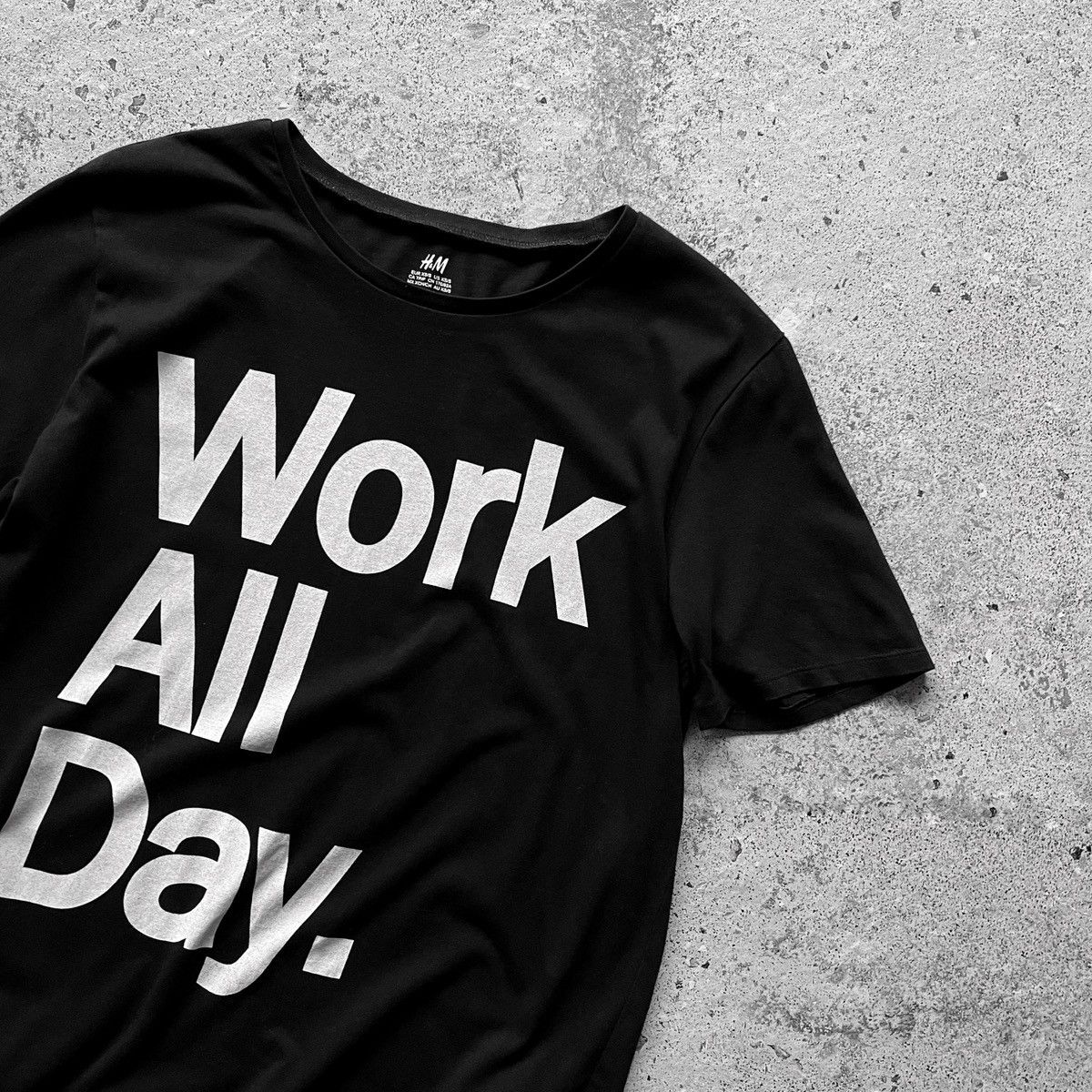 Designer × H&M H&M “Work All Day” Mens Black Short Sleeve T-Shirt Big Print Size US S / EU 44-46 / 1 - 2 Thumbnail