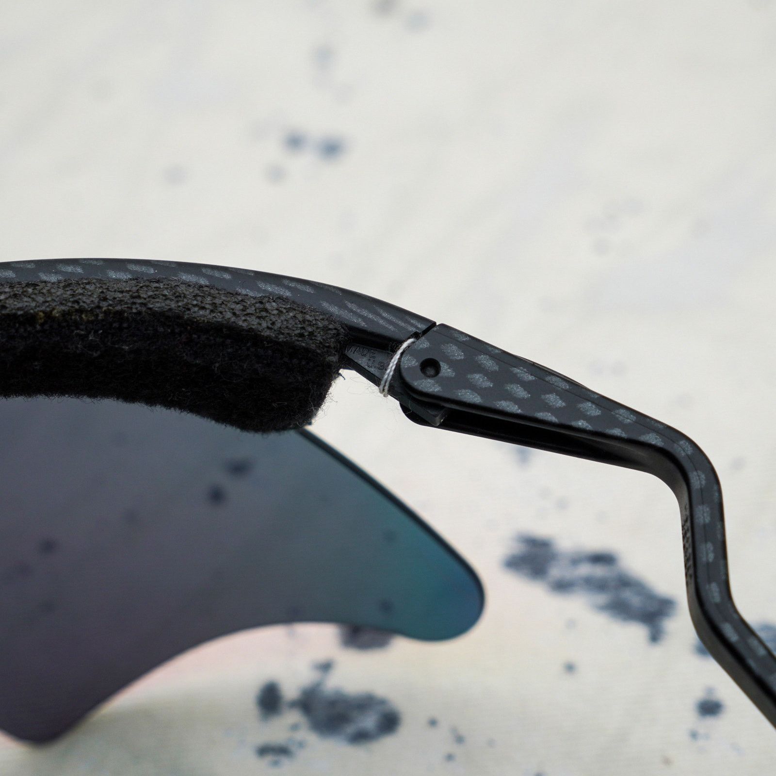 Oakley Vintage oakley iridium lens carbon shield logo sunglasses Size ONE SIZE - 6 Thumbnail