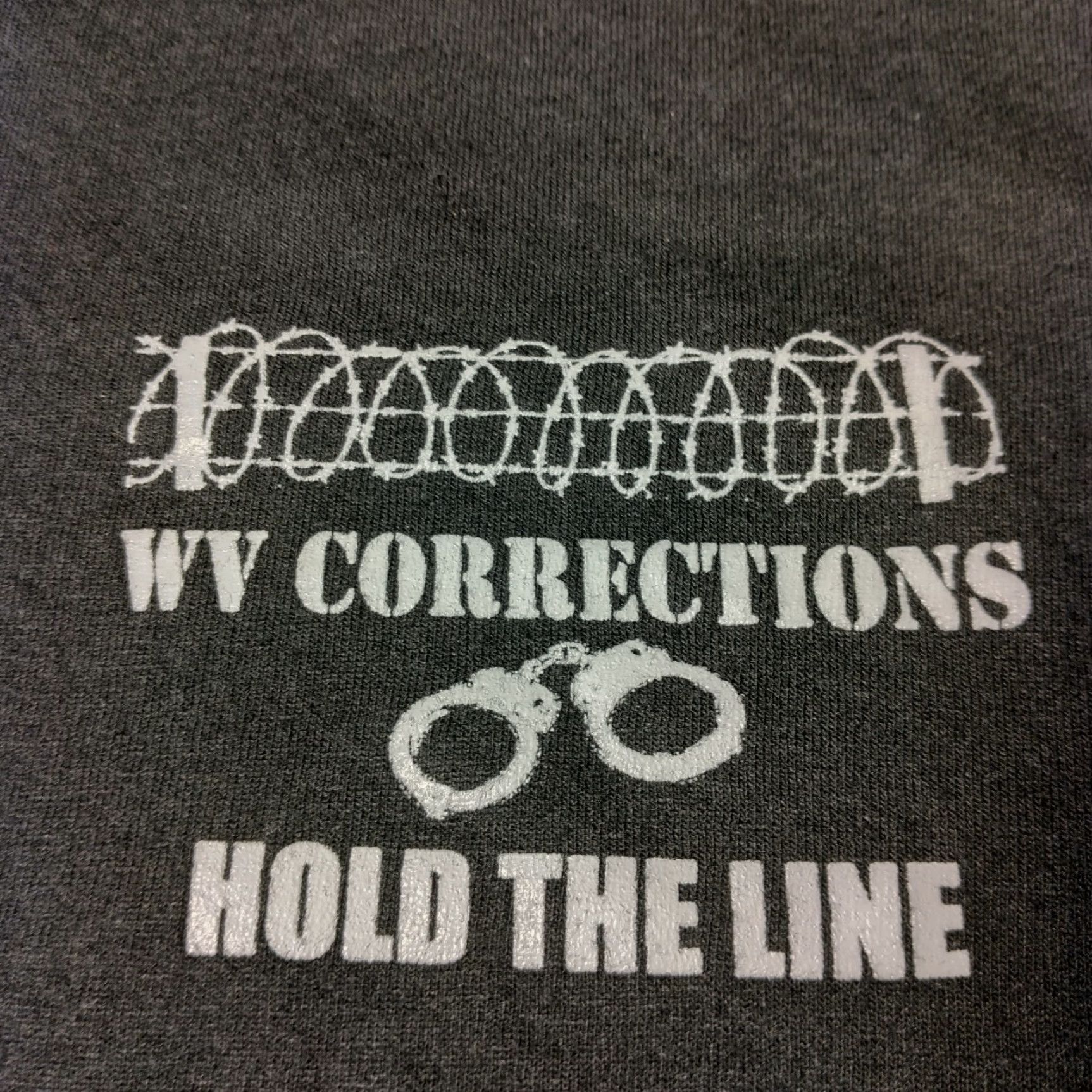 Gildan VINTAGE West Virginia Corrections T Shirt 2XL Black Hold The Line USA Flag Jail Prison Size US XXL / EU 58 / 5 - 4 Thumbnail