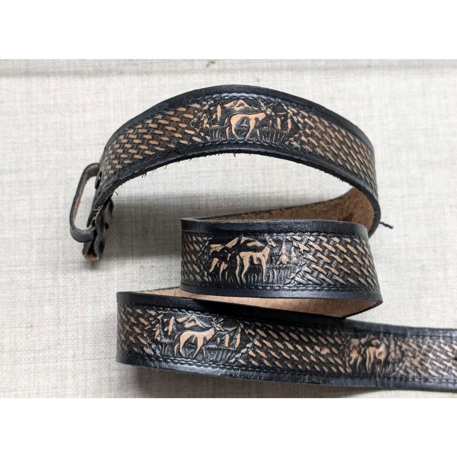 Vintage VINTAGE tooled buckle belt DEER cowhide leather 40 brown WESTERN cowboy belt Men 40 Western Mens brown deer toold buckle Size 40 - 2 Thumbnail