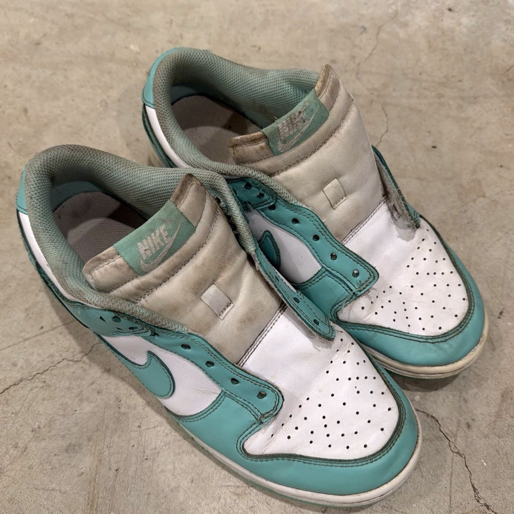 Nike Nike Dunk Low Women 9.5 Green Glow Sneakers Size US 10 / IT 40 - 3 Thumbnail