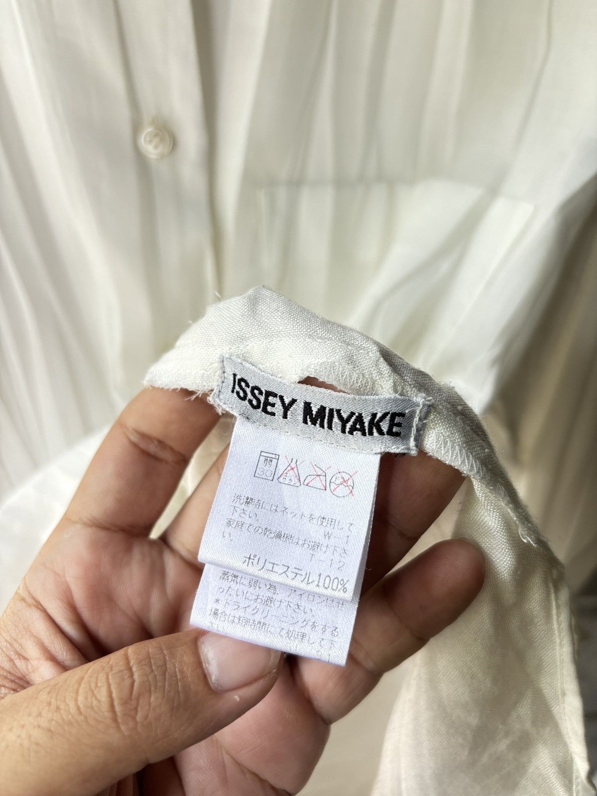 Issey Miyake Issey Miyake pleated white shirt Size M / US 6-8 / IT 42-44 - 20 Thumbnail