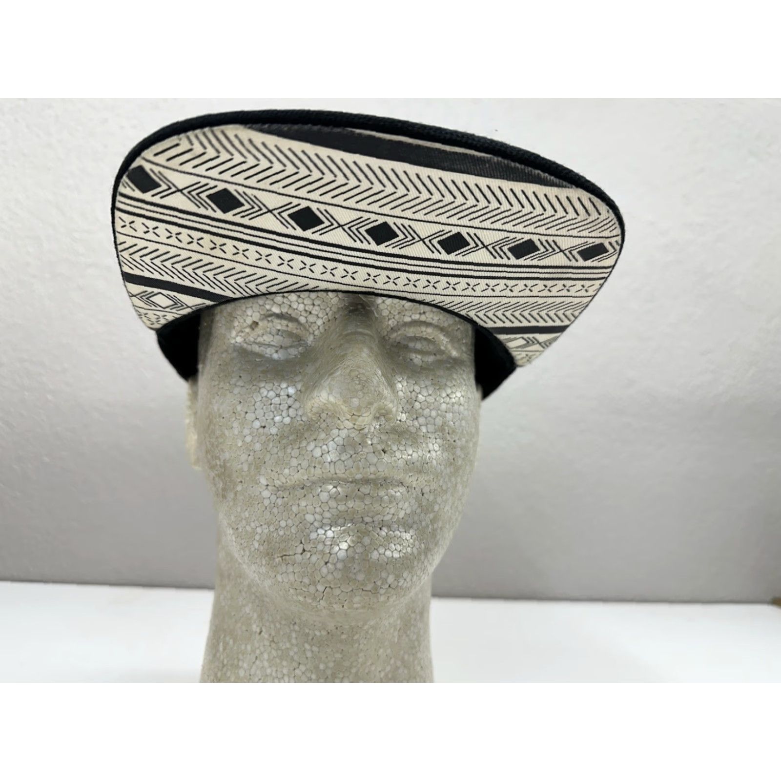 Adidas Adidas NBA Chicago Bulls Hat Black Embroidered Logo Aztec Brim Adjustable Baseball Cap Men One Size Adjustable Black Aztec 90s Sports Cap Size ONE SIZE - 3 Thumbnail