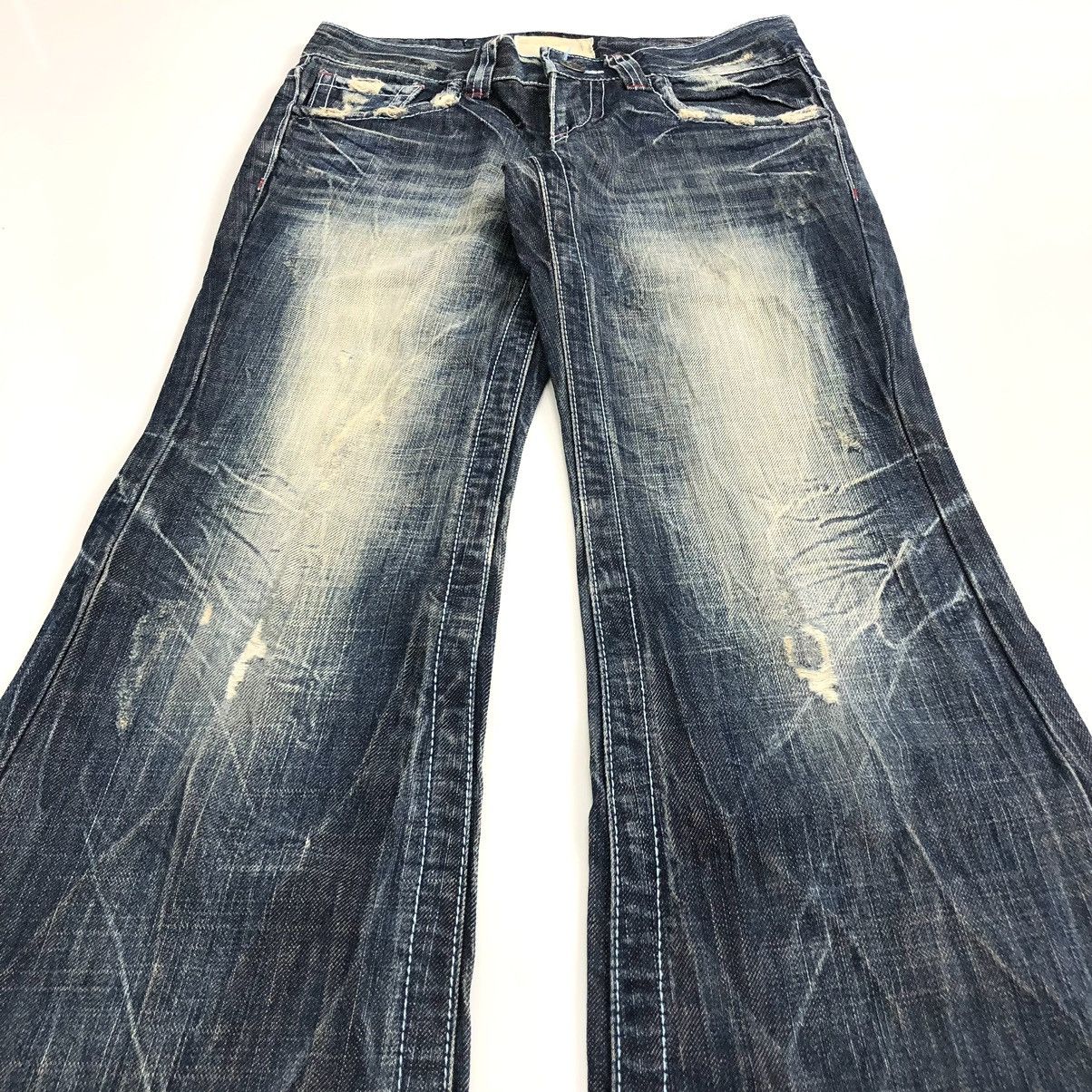 If Six Was Nine × Le Grande Bleu (L.G.B.) × Vintage Vintage Lolita Exotic Flared Jeans Distressed Faded Denim Size US 27 - 2 Thumbnail