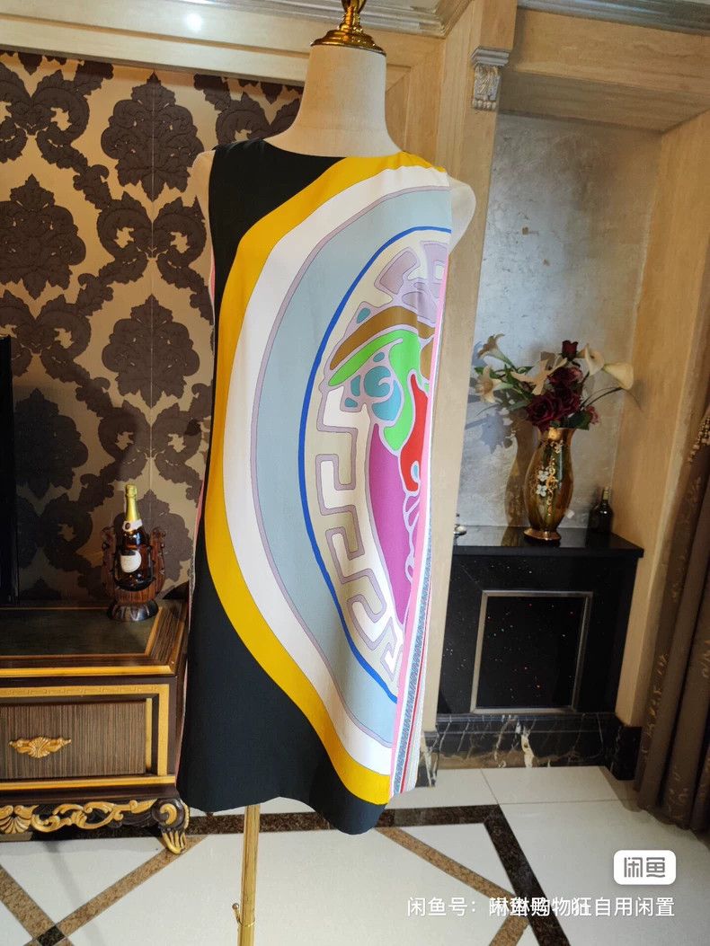 Versace Versace Medusa rainbow logo dress Size M / US 6-8 / IT 42-44 - 1 Thumbnail
