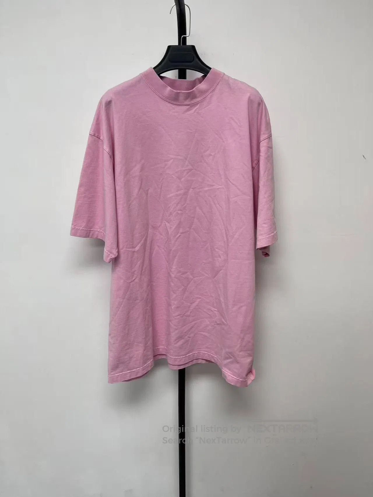 Balenciaga Balenciaga Pink Crew Neck Short. Size L / US 10 / IT 46 - 2 Thumbnail