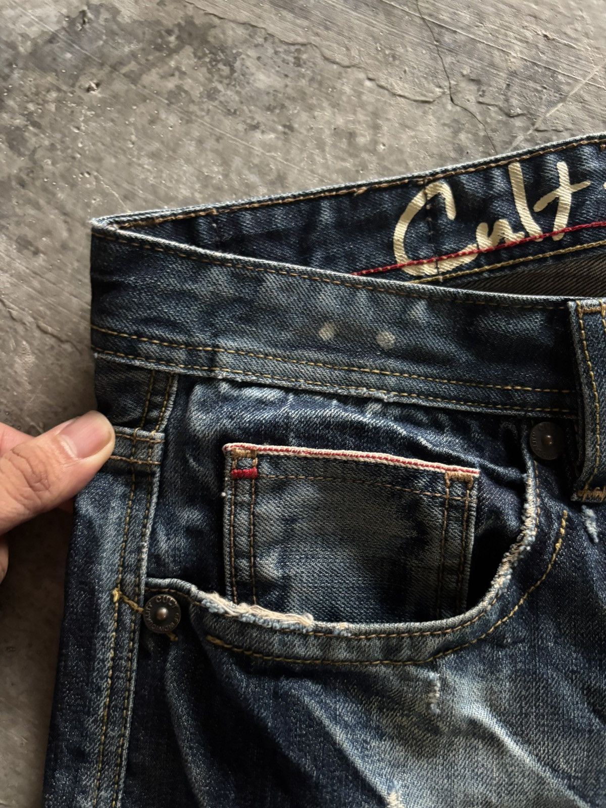 If Six Was Nine CULT OF INDIVIDUALITY japanese selvedge distressed semiflare Size US 32 / EU 48 - 11 Thumbnail
