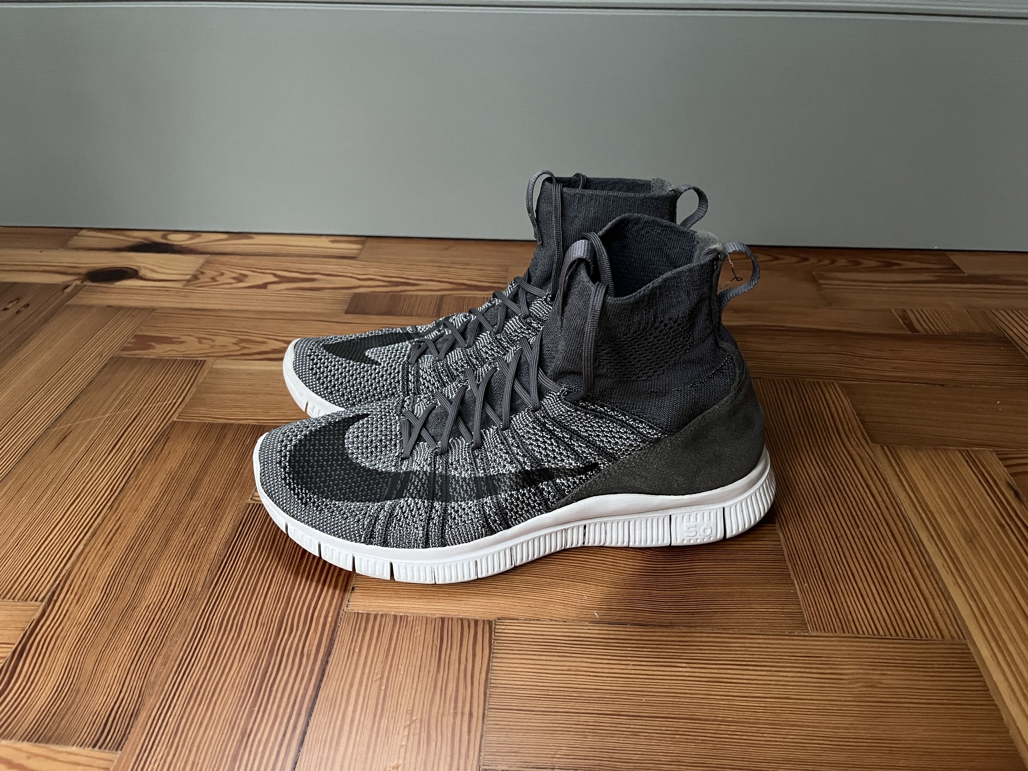 Nike Nike Free Mercurial Superfly, Wolf Grey, 8UK/9US RRP: £185 Size US 9 / EU 42 - 1 Thumbnail