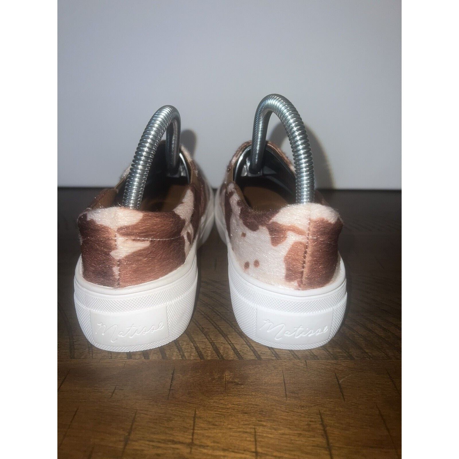 Matisse Matisse Women's Molly Sneakers Size 6 Cow Print Shoes Brown Size US 6 / IT 36 - 2 Thumbnail