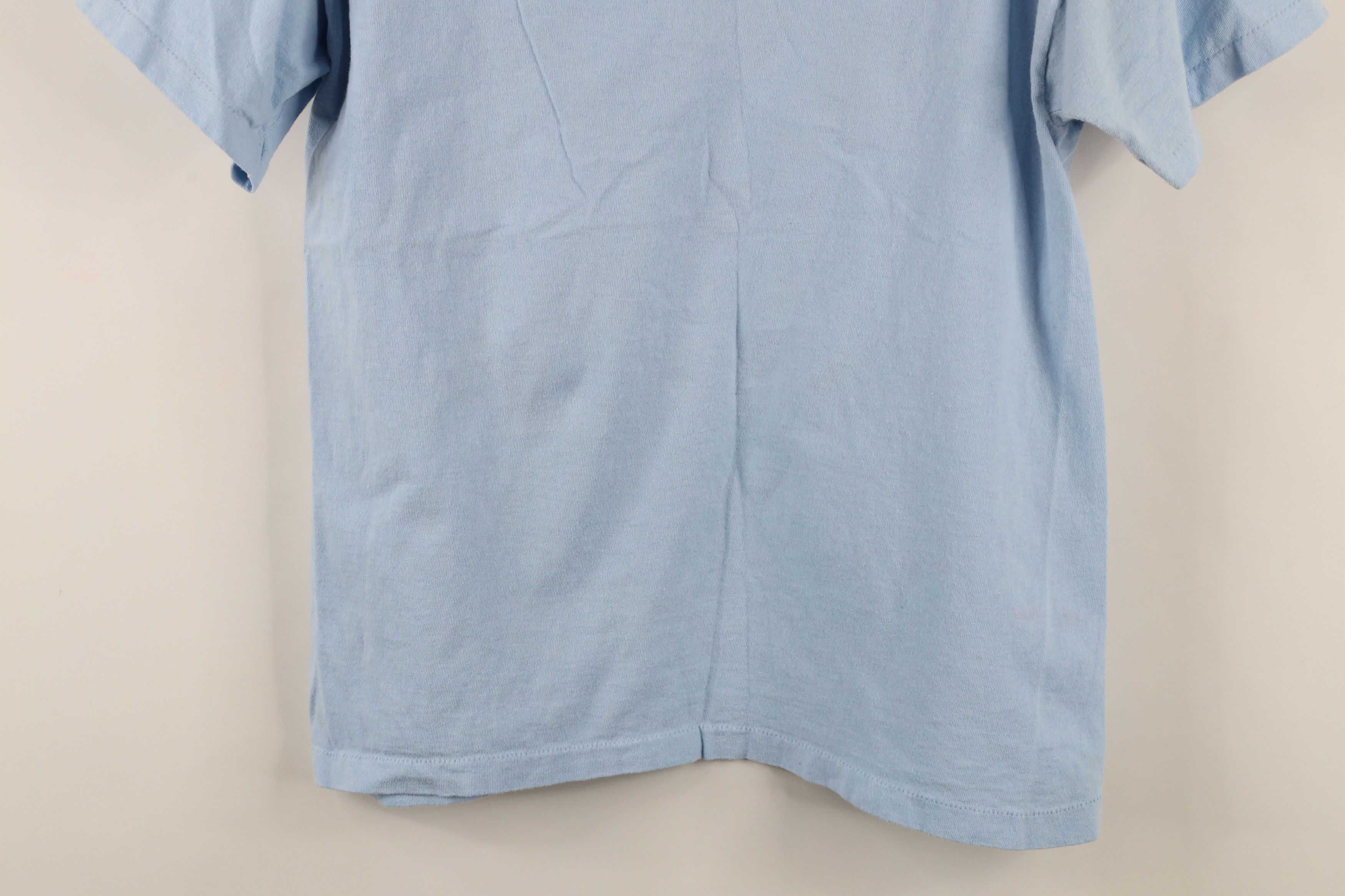 Guess × Vintage Vintage 90s Guess Heart Flower T-Shirt Blue Cotton USA Size M / US 6-8 / IT 42-44 - 12 Thumbnail