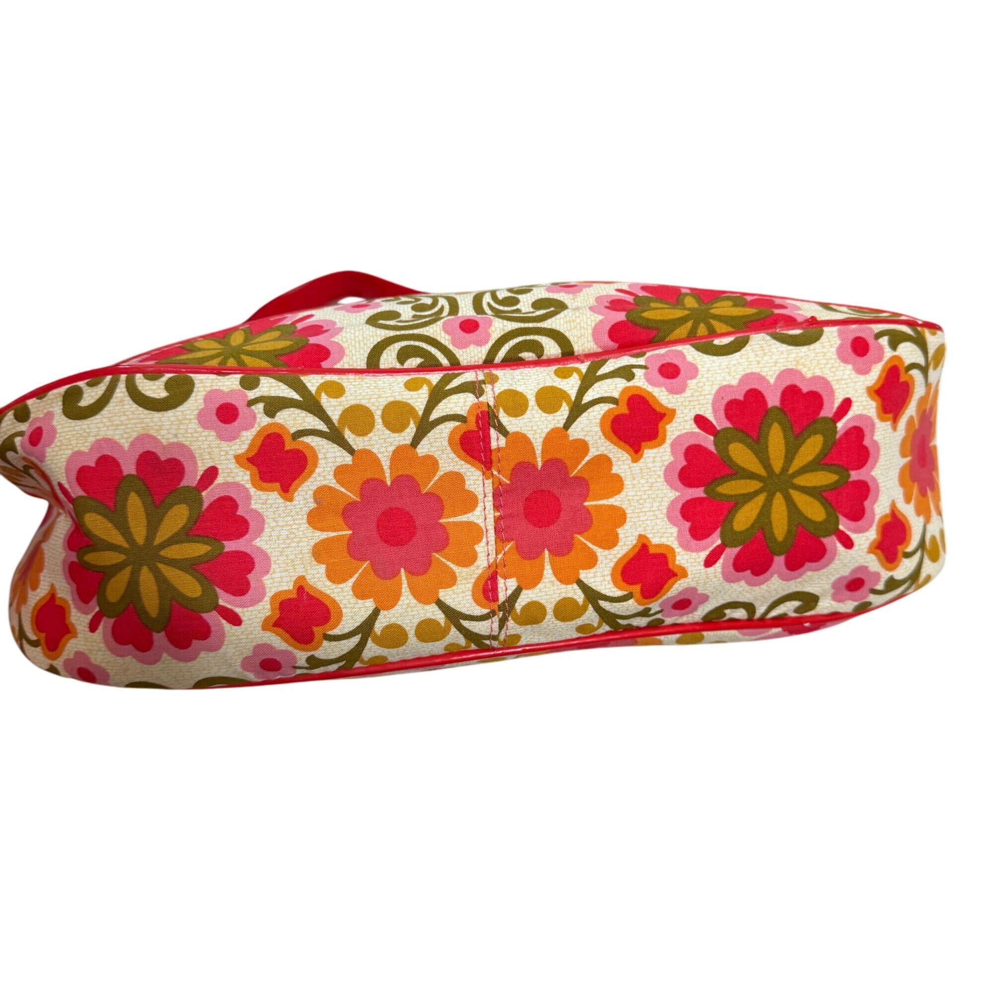 Vera Bradley Vera Bradley Frill Folkloric Patent Strap Hobo Purse Size ONE SIZE - 5 Thumbnail