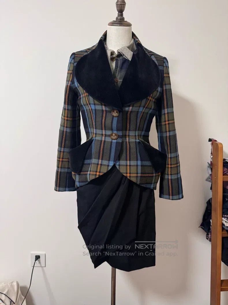 Vivienne Westwood Vivienne Westwood size 3 Skirt Red Label Size 26" / US 2 / IT 38 - 1 Thumbnail