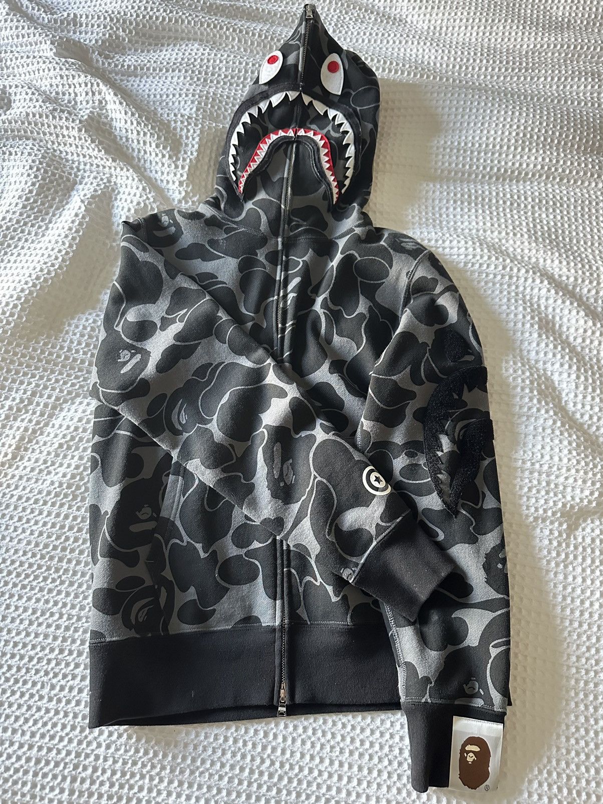 Bape Big ABC Solid Camo Detachable Shark Full Zip Hoodie Size US M / EU 48-50 / 2 - 1 Thumbnail