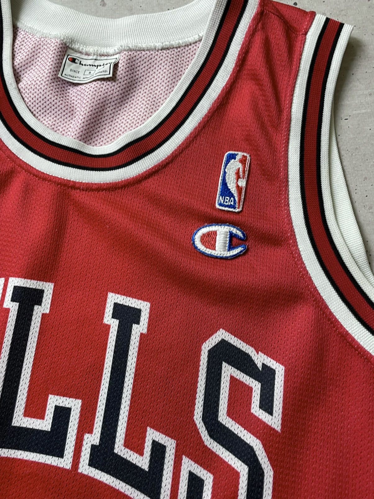 Champion Vintage Champion Chicago Bulls Michael Jordan 23 Jersey Size US S / EU 44-46 / 1 - 4 Thumbnail