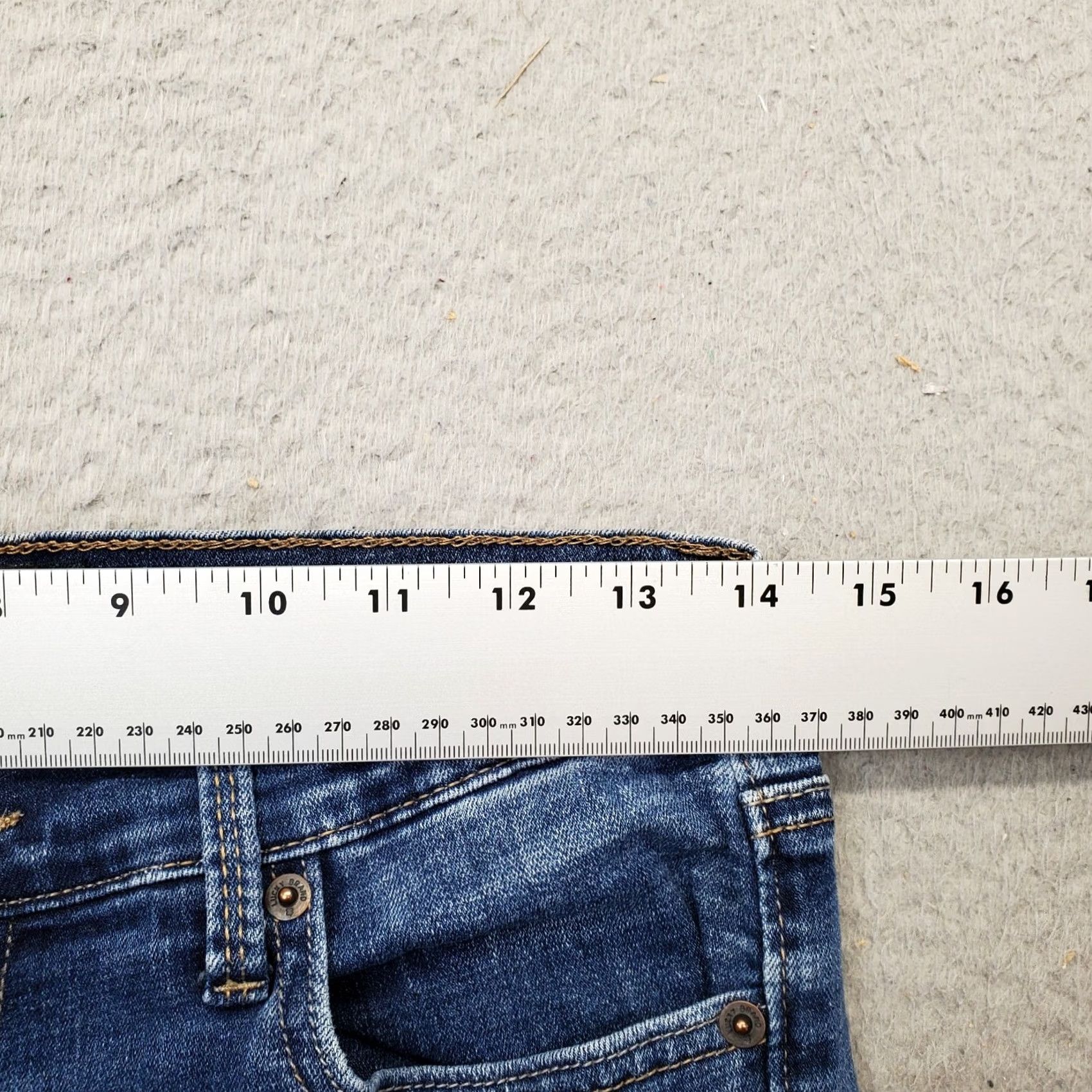 Lucky Brand Lucky Brand Bridgette Skinny Jeans Womens Size 8 Navy Denim Distressed Jeans Size 30" / US 8 / IT 44 - 5 Thumbnail