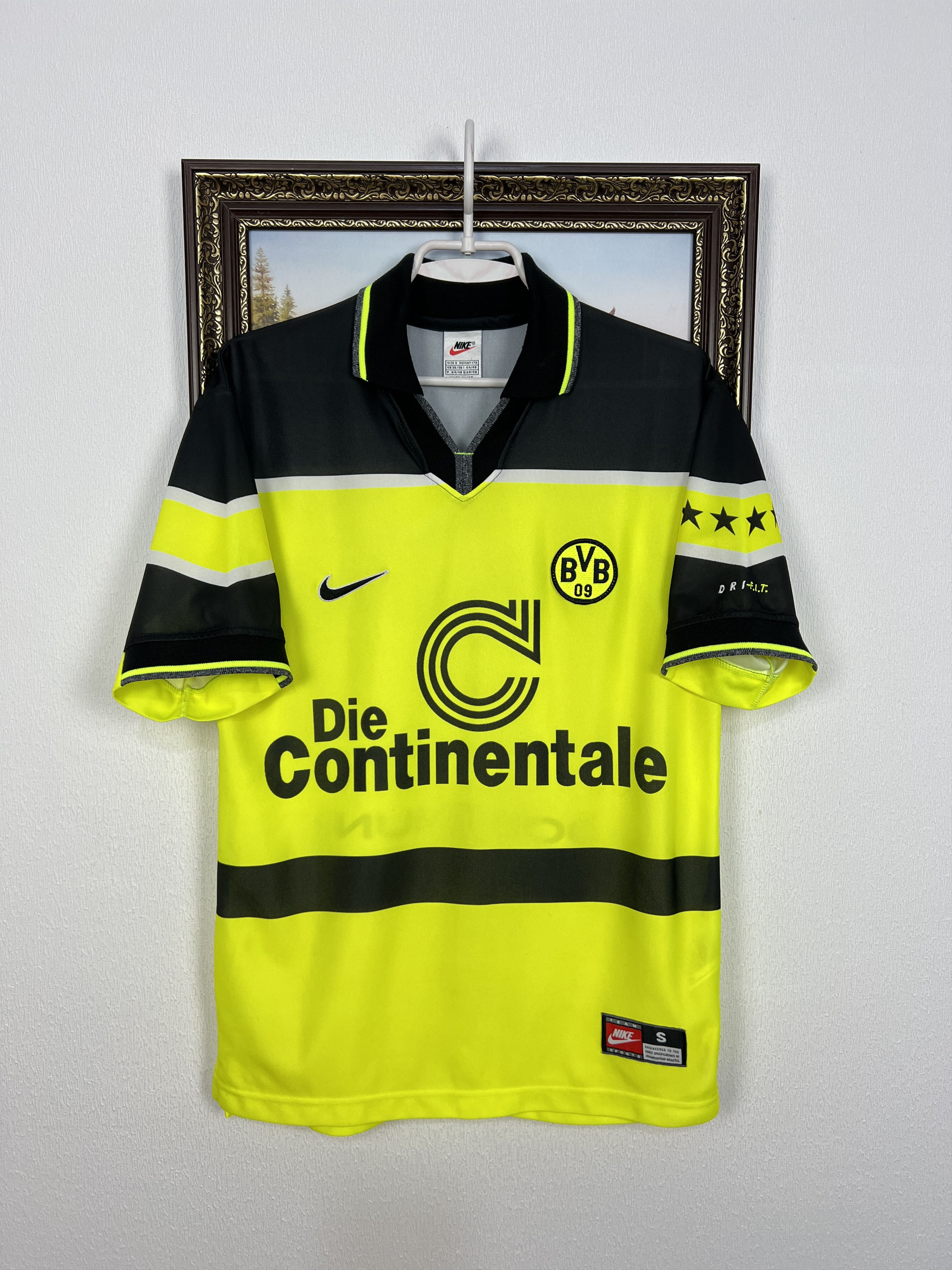 Nike Borussia Dortmund Home football shirt 1997 Soccer Nike Size US S / EU 44-46 / 1 - 1 Thumbnail