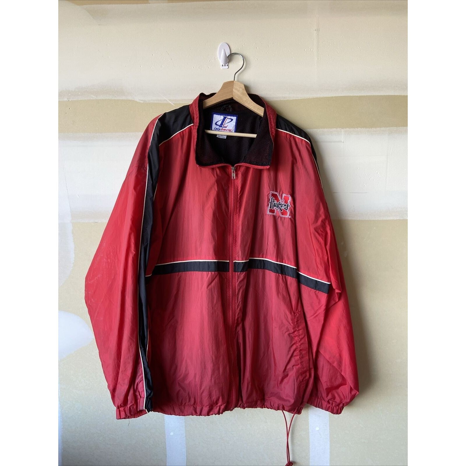 Logo Athletic Nebraska Huskers Logo Athletic Windbreaker Jacket Size 2XL Size US XXL / EU 58 / 5 - 1 Thumbnail