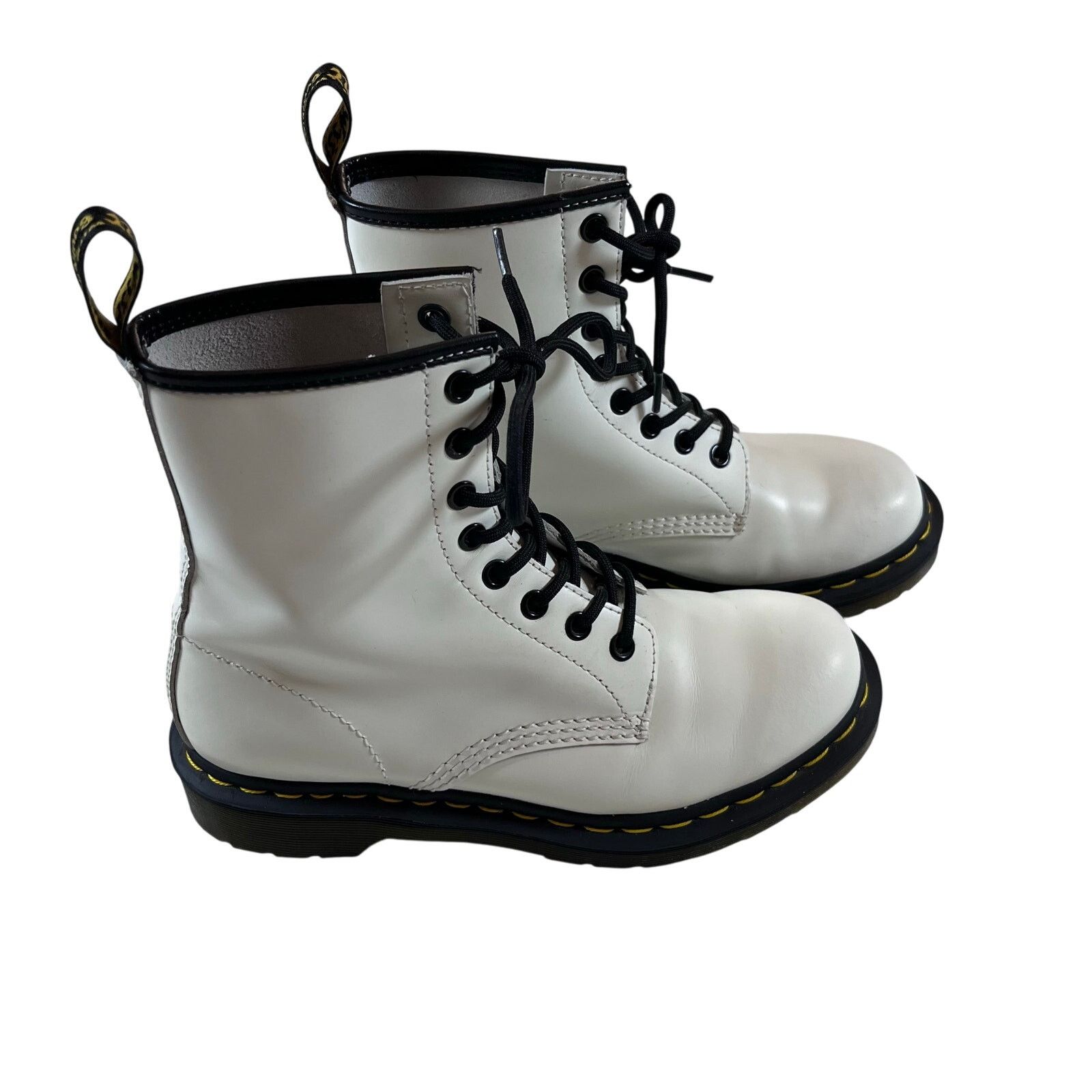 Dr. Martens Dr Martens 11821 White Leather 8 Eye Lace Up Combat Ankle Size US 7 / IT 37 - 1 Thumbnail