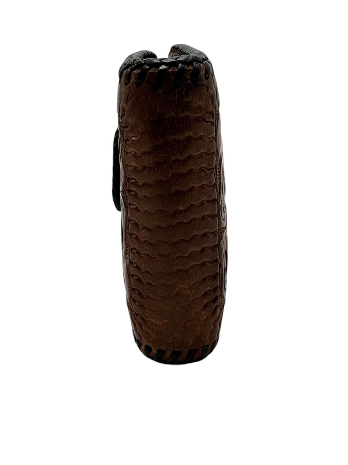 The Unbranded Brand Handcrafted Leather Wallet Floral Embossed Design Size ONE SIZE - 5 Thumbnail