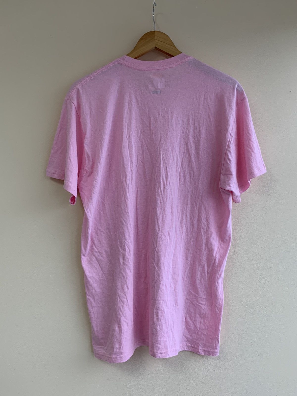 Supreme Supreme x Hanes Comfort Pink Tee , size M Size US M / EU 48-50 / 2 - 5 Thumbnail