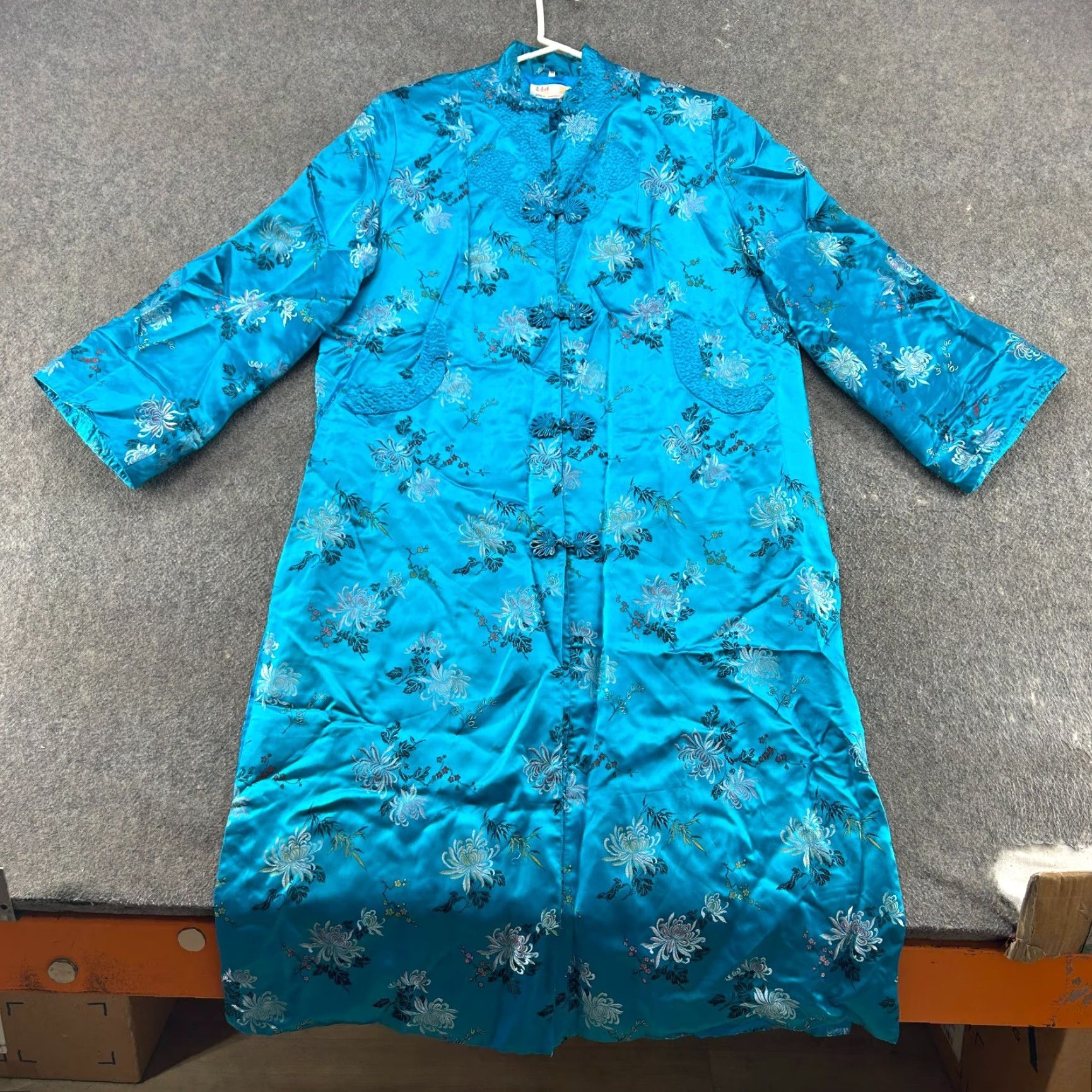 Vintage VINTAGE Longevity Robe Womens L/XL? Blue Traditional Kimono Floral Embossed 90s Size ONE SIZE - 3 Thumbnail