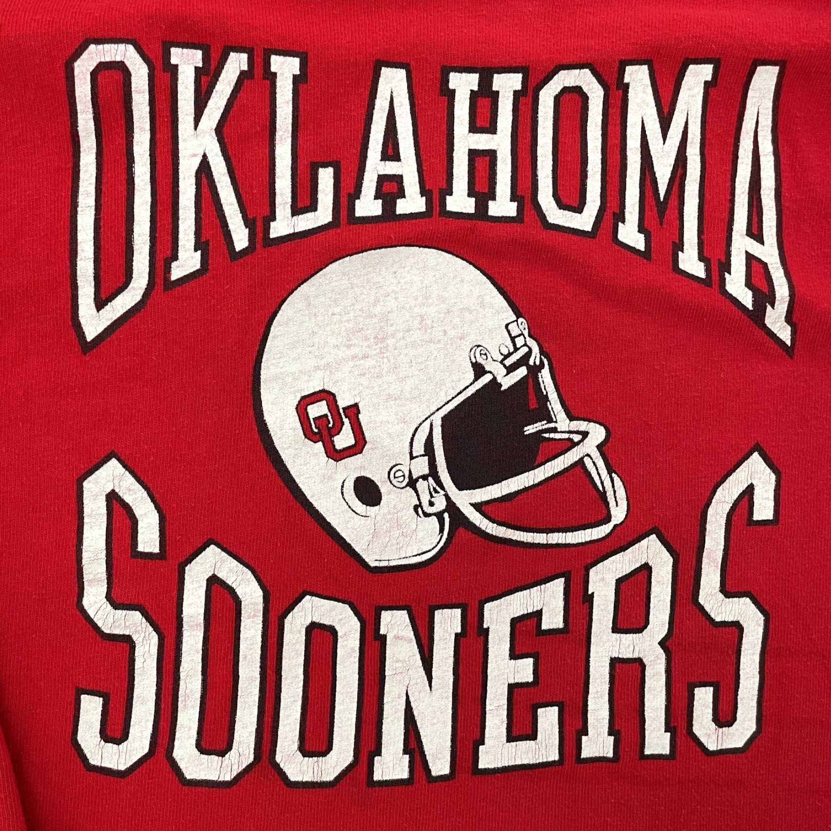 Vintage VINTAGE Downerwear Oklahoma Sooners T-Shirt Adult Large Red 3/4 Sleeve V-Neck 90s Football Mens Size US L / EU 52-54 / 3 - 4 Thumbnail