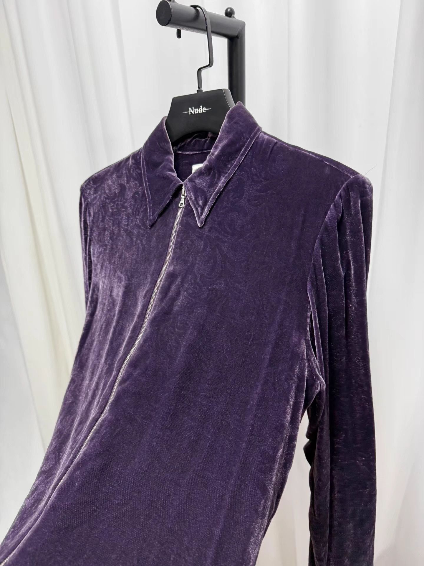 Dries Van Noten Dries van noten Velvet Damask Gemstone Button Shirt K20 Size US S / EU 44-46 / 1 - 2 Thumbnail