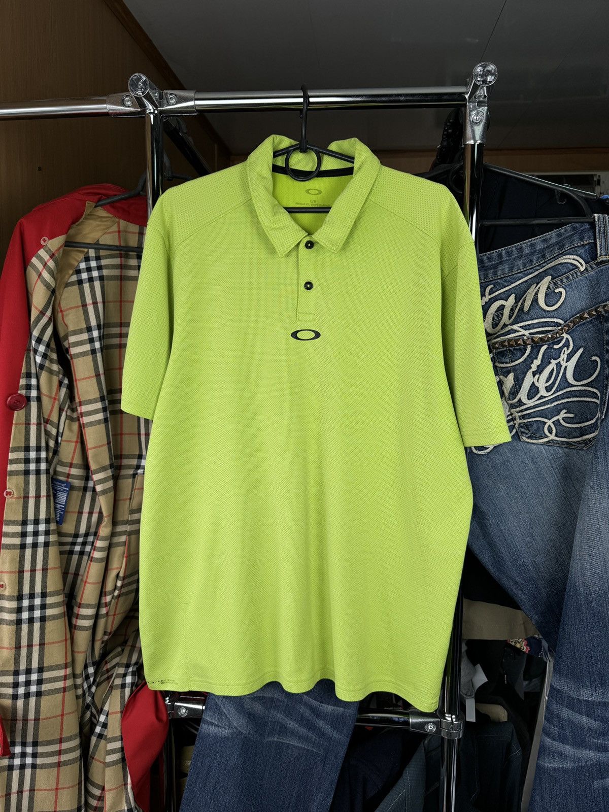 Oakley × Vintage Mens Vintage Oakley Centre Logo T-shirt polos y2k streetwear Size US L / EU 52-54 / 3 - 1 Thumbnail