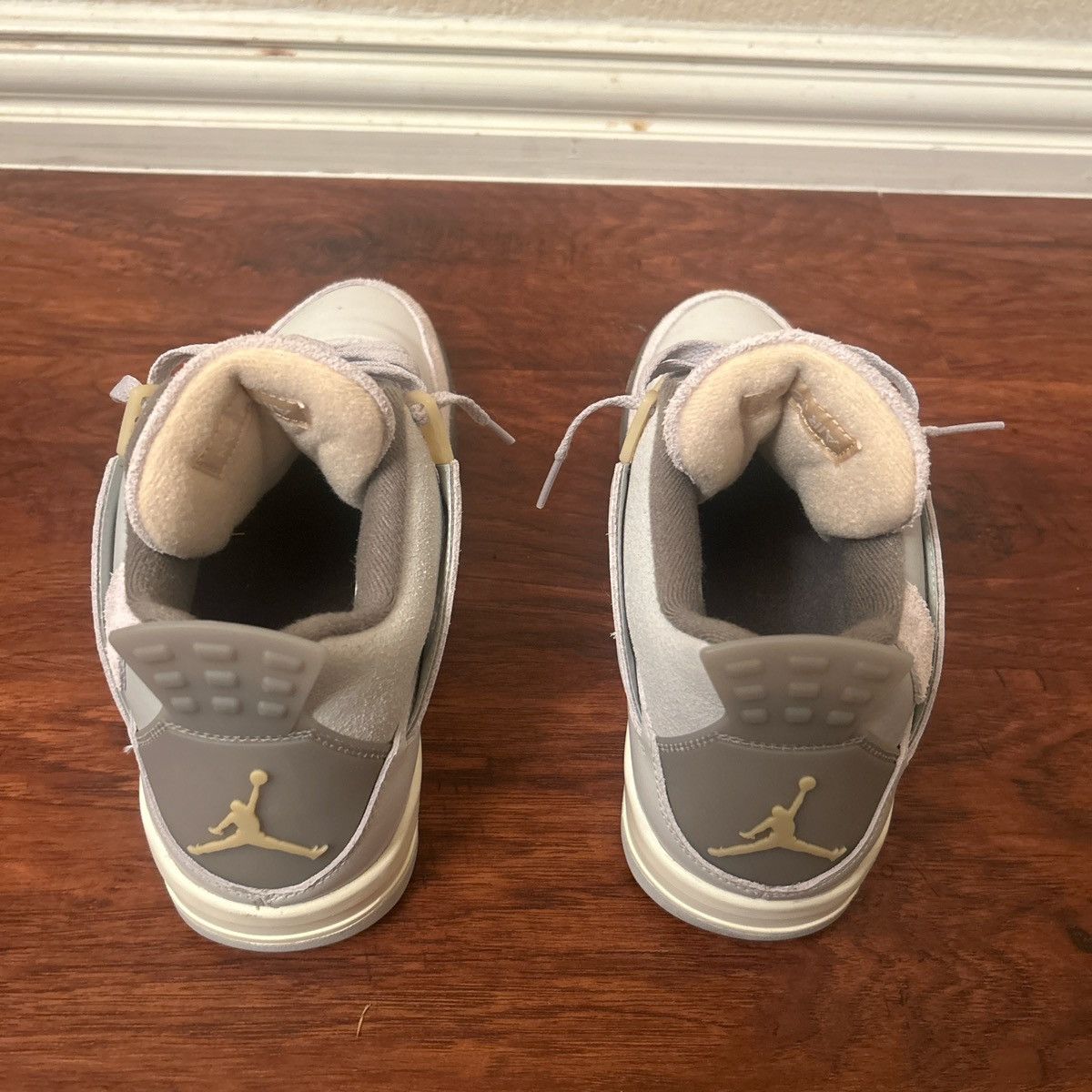 Jordan Brand Air Jordan 4 retro special edition (SE) craft ‘photon dust’ Size US 11 / EU 44 - 2 Thumbnail