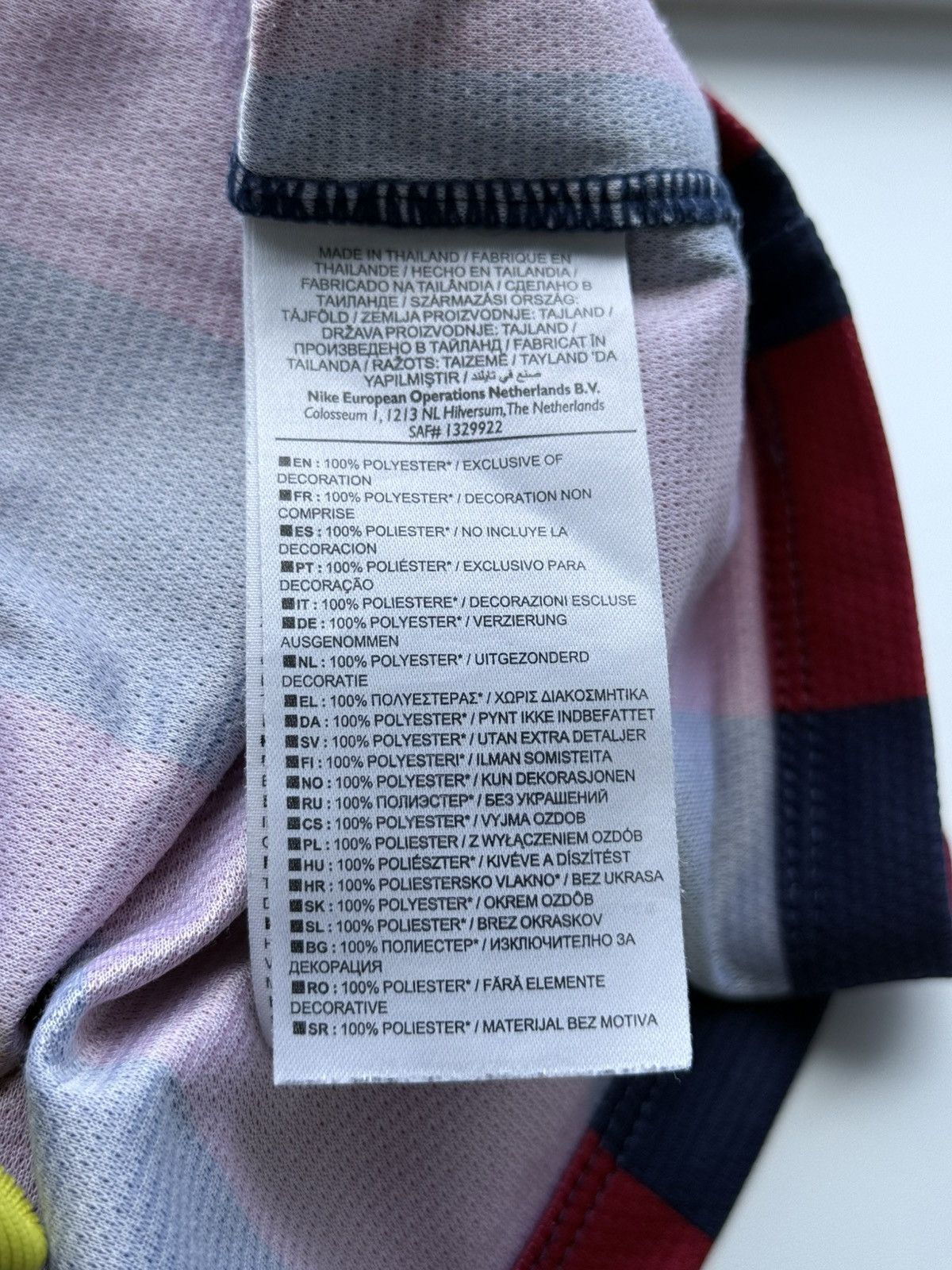 Nike 2013 2014 Barcelona Home Jersey And Shorts Size US L / EU 52-54 / 3 - 12 Thumbnail