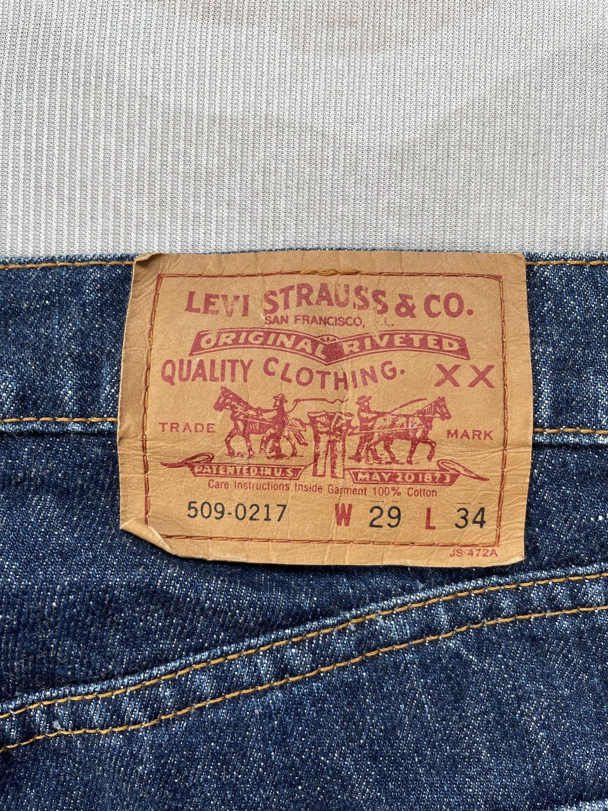 Levi's Vintage Levis 509 Jeans (LG133) Size US 28 / EU 44 - 12 Thumbnail