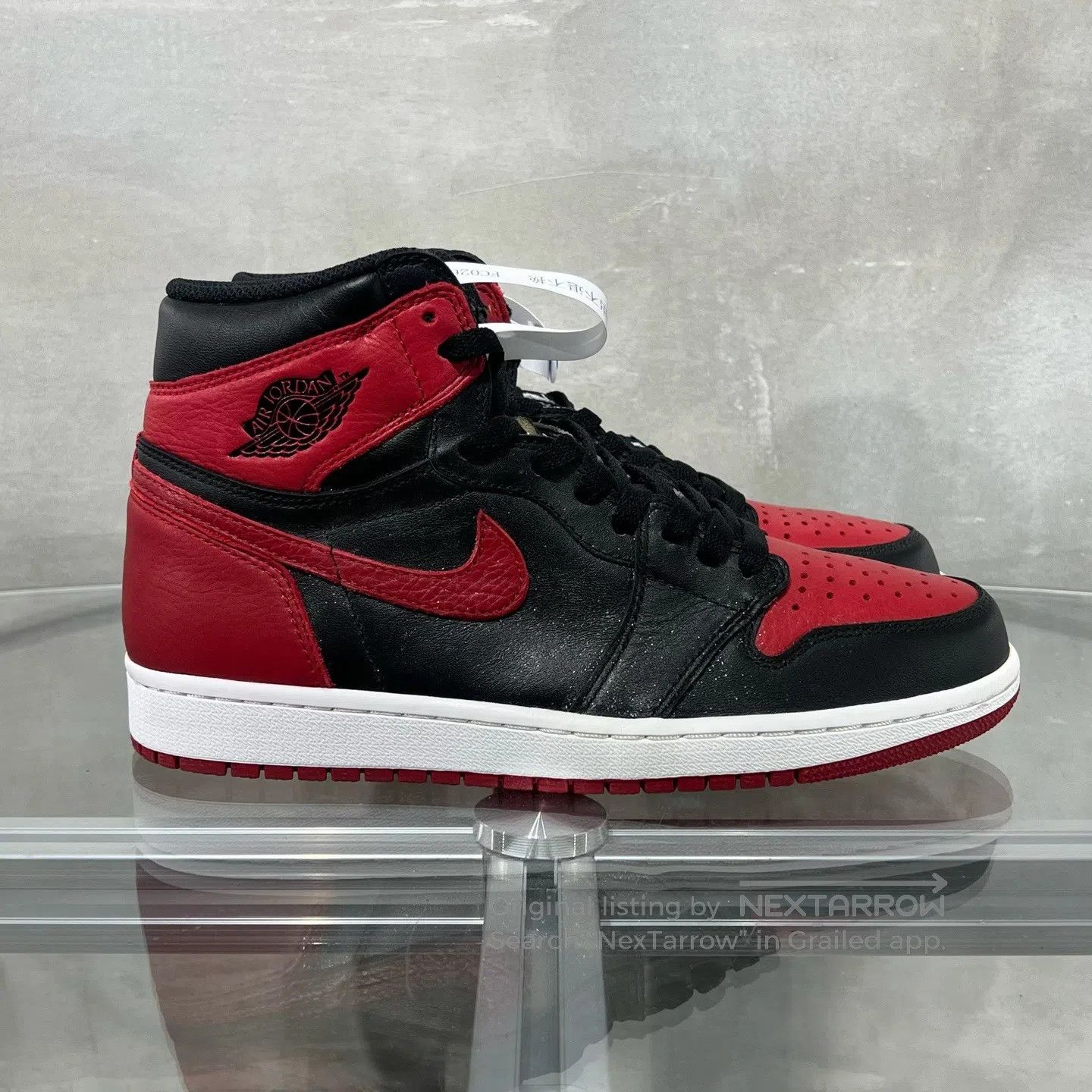 Nike Nike AJ1 Black and Red shoes Size US 9 / EU 42 - 4 Thumbnail