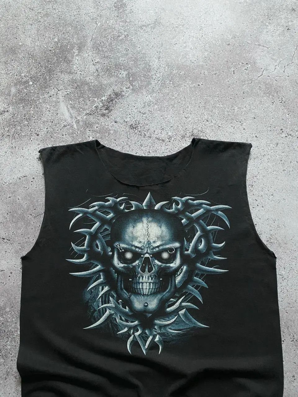 Band Tees VINTAGE 90s SKULL METAL TRIBAL FADED SLEEVELESS TEE TANK TOP Size US L / EU 52-54 / 3 - 2 Thumbnail