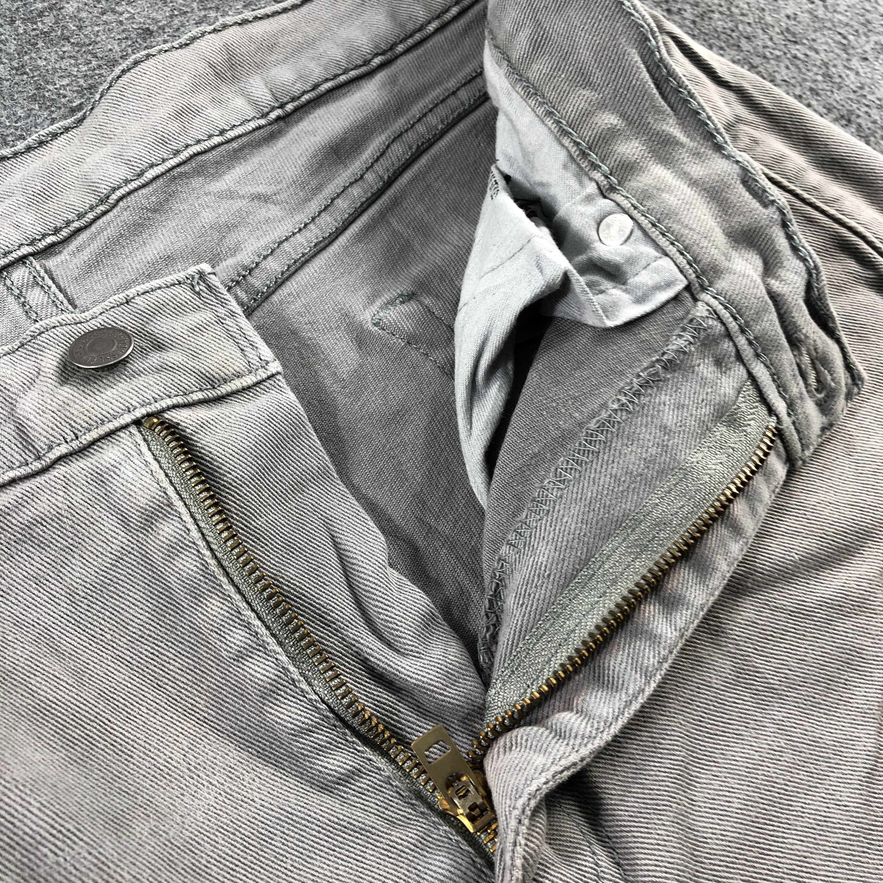 Levi's Vintage Levis 514 Jeans-J2657 Size US 33 - 7 Thumbnail