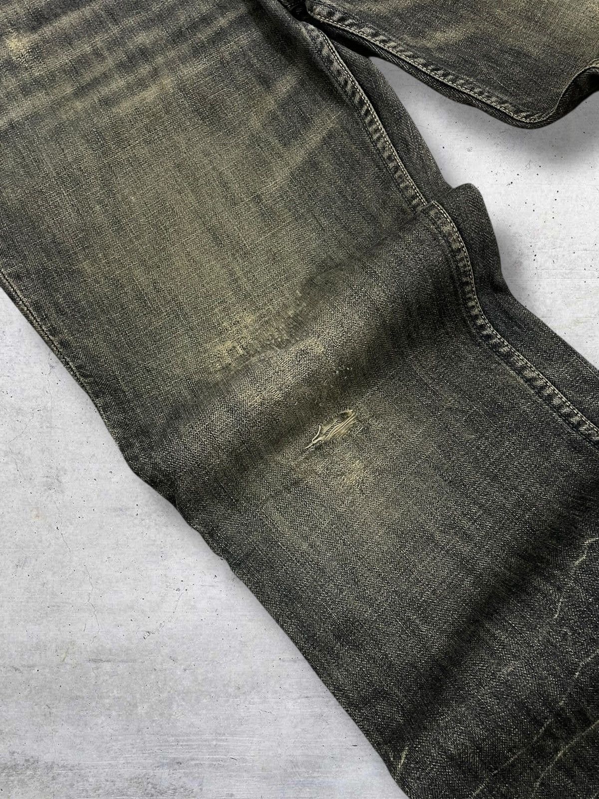 Japanese Brand VINTAGE DISTRESSED MUDWASH STUDDED JAPAN FLASH REPORT DENIM Size US 32 / EU 48 - 6 Thumbnail