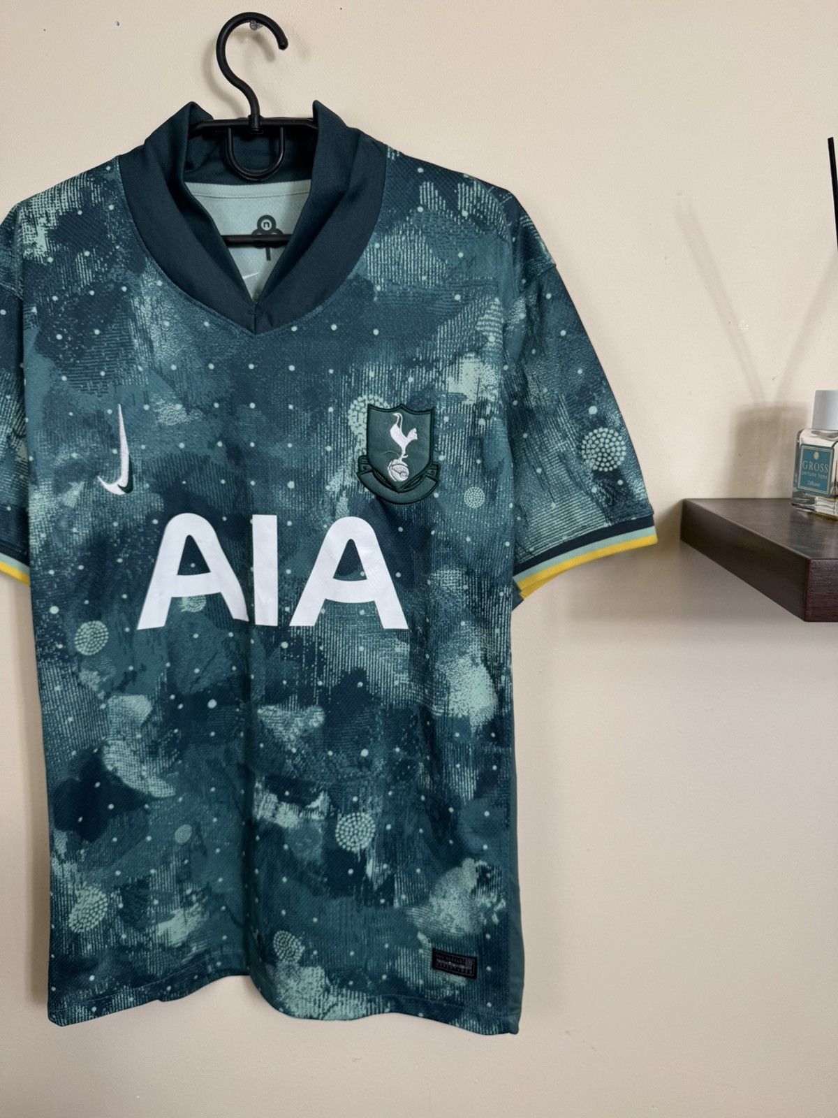Nike Tottenham Hotspur Jersey #38 Oderbert Nike 2024-25 L Size US L / EU 52-54 / 3 - 10 Thumbnail