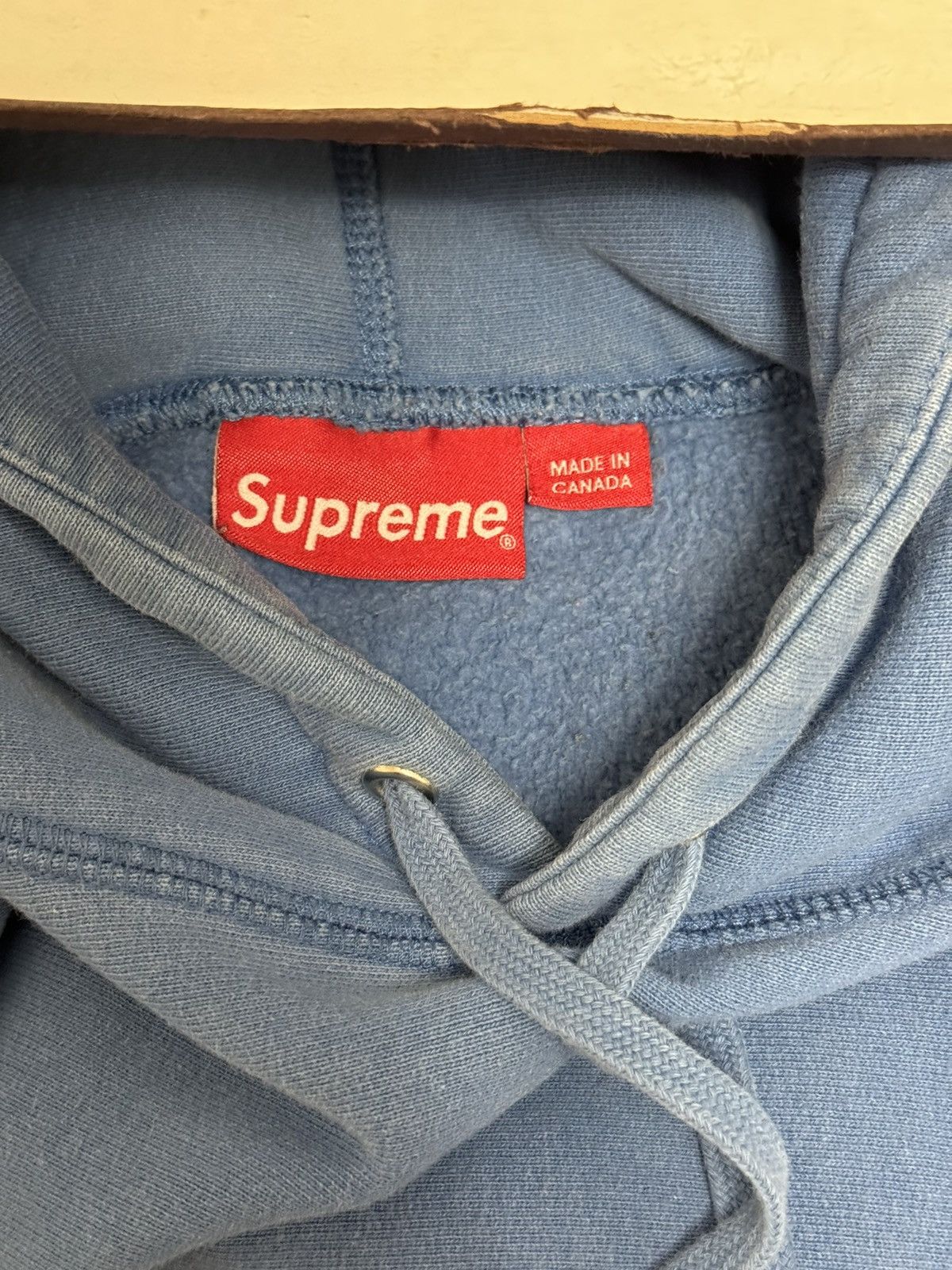 Supreme Supreme Sleeve Patch Hoodie SS17 SZ Medium Royal 🔥 Size US M / EU 48-50 / 2 - 15 Thumbnail