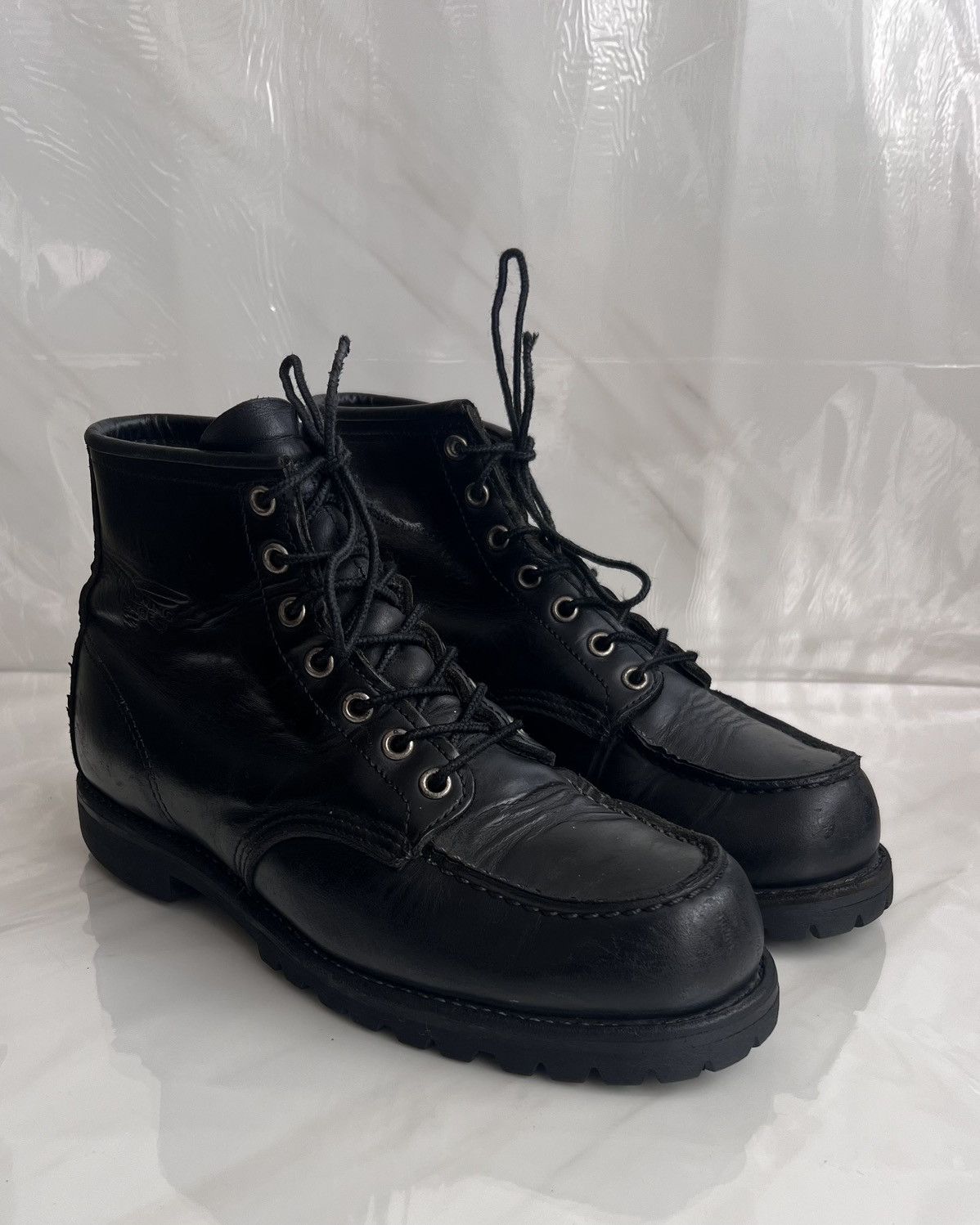 Red Wing RED WING 9070 Black Round Toe Leather Boots (US 8D) | Grailed